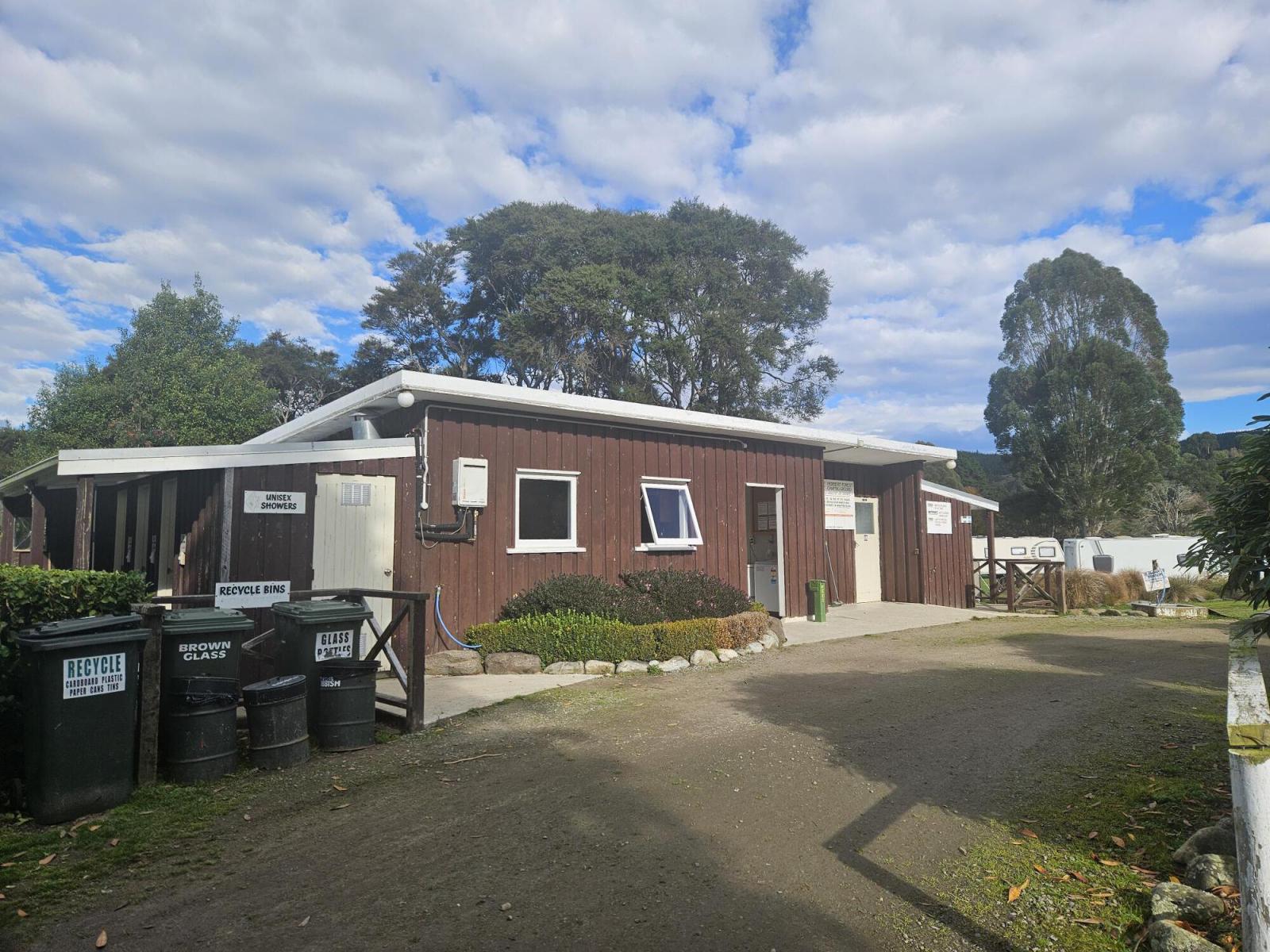 99 Breakneck Road, Herbert