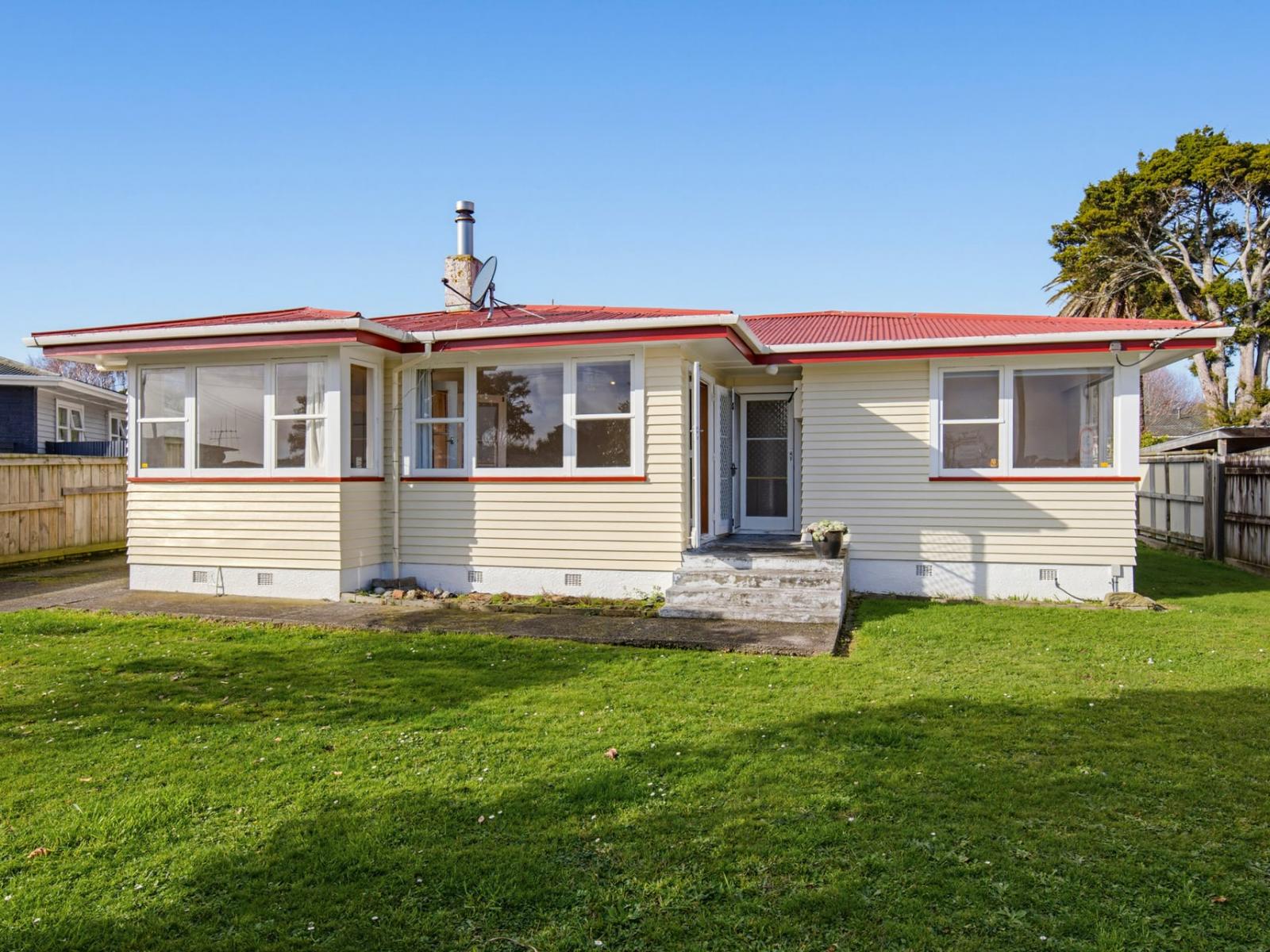 14 Dittmer Street, Otaki