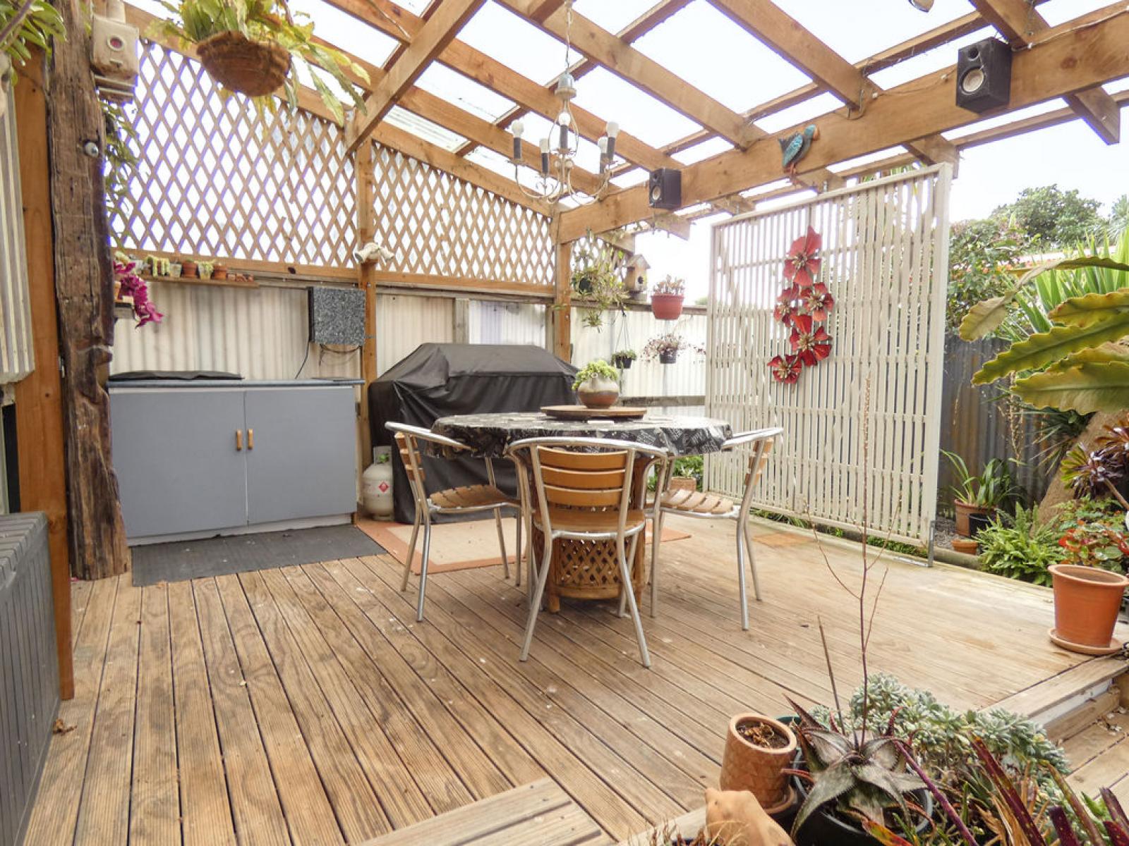 5 Te Whena Street, Otaki Beach