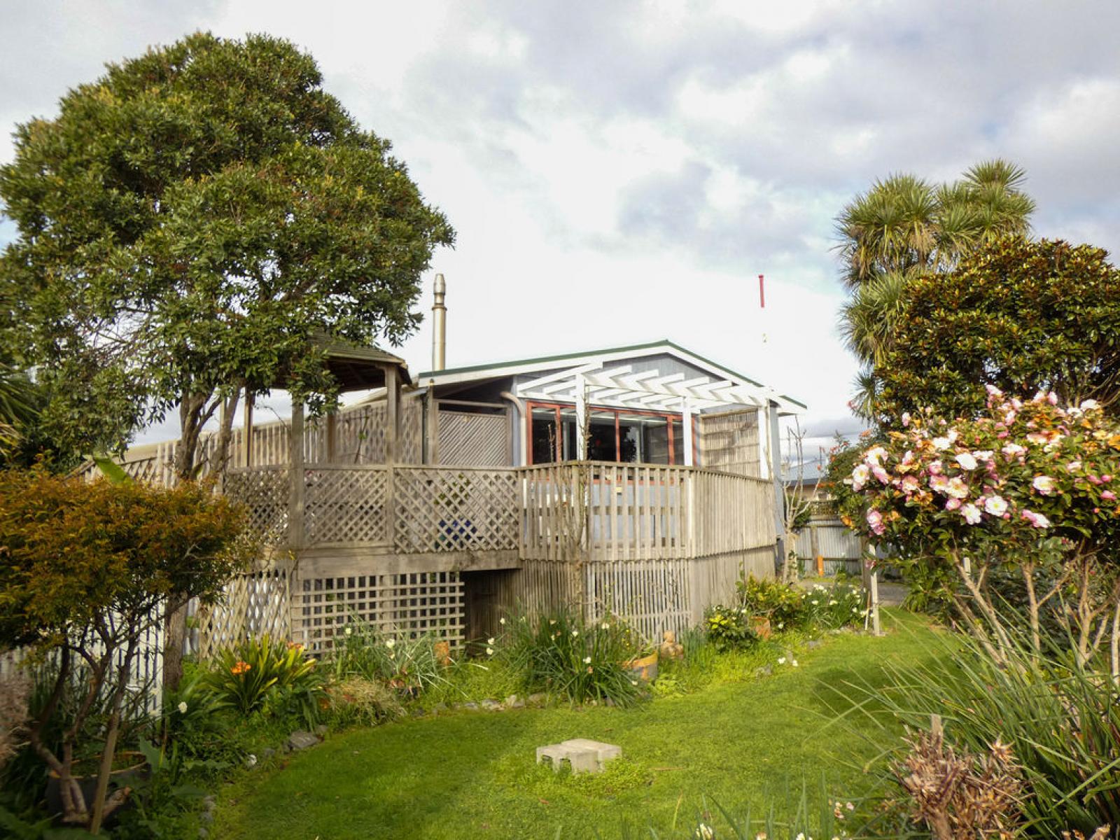 5 Te Whena Street, Otaki Beach