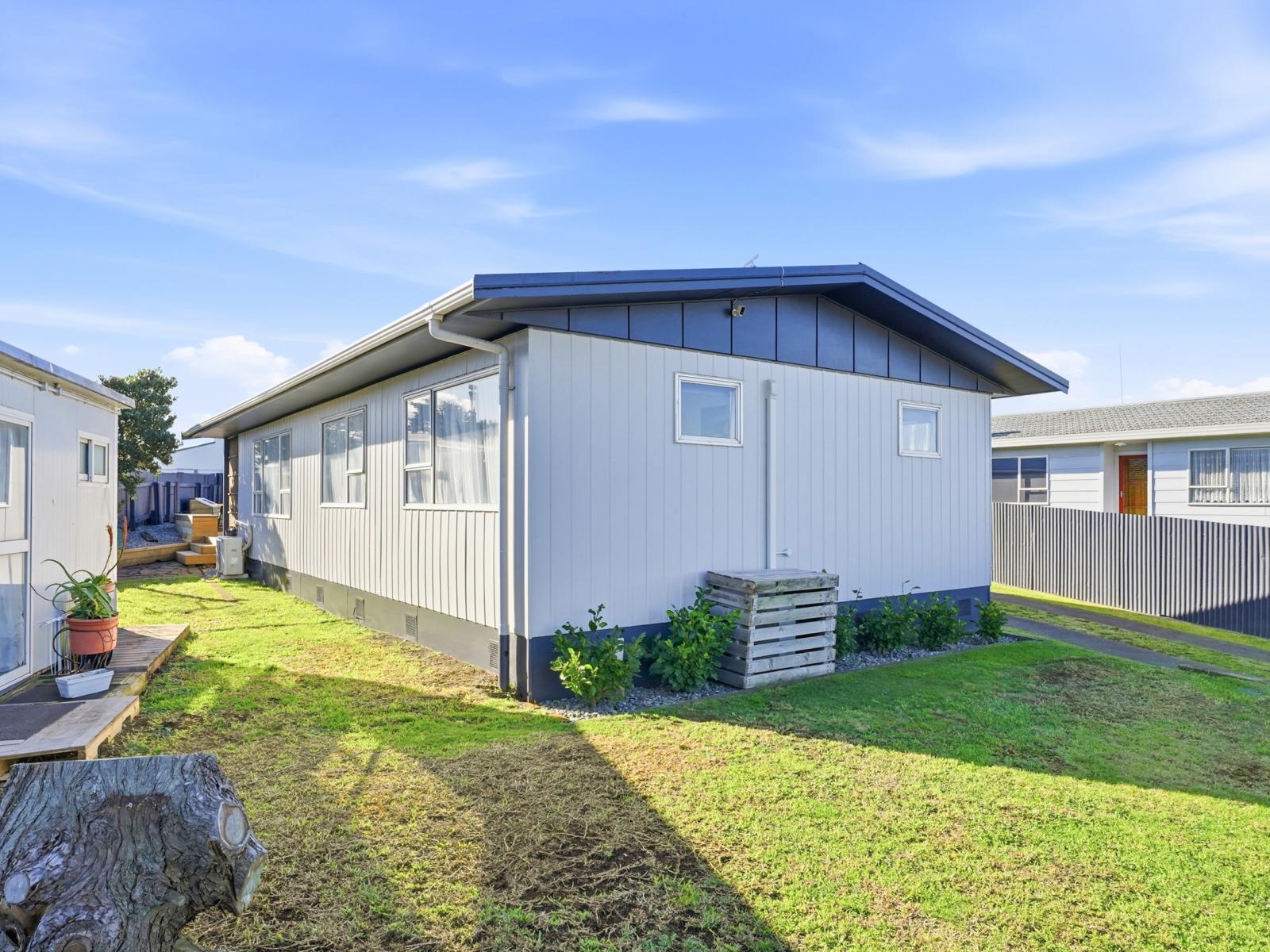 60 Hinau Street, Castlecliff
