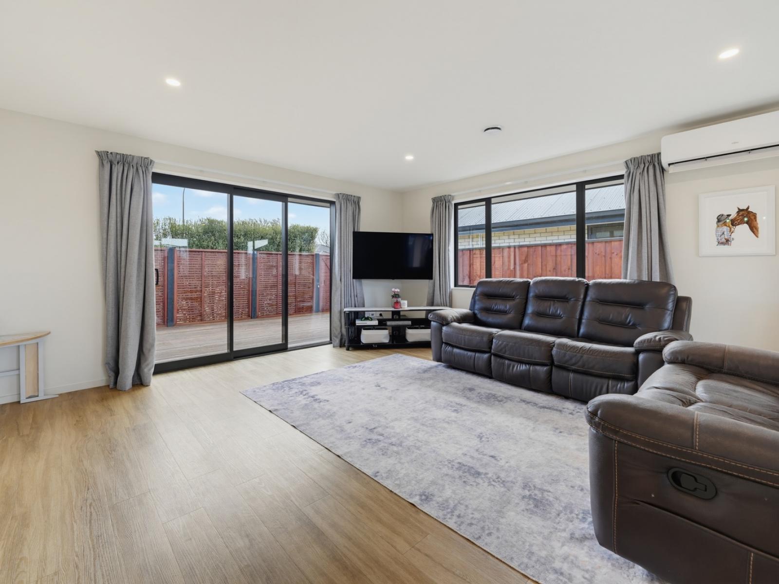 21 Quinn Crescent, Woodend