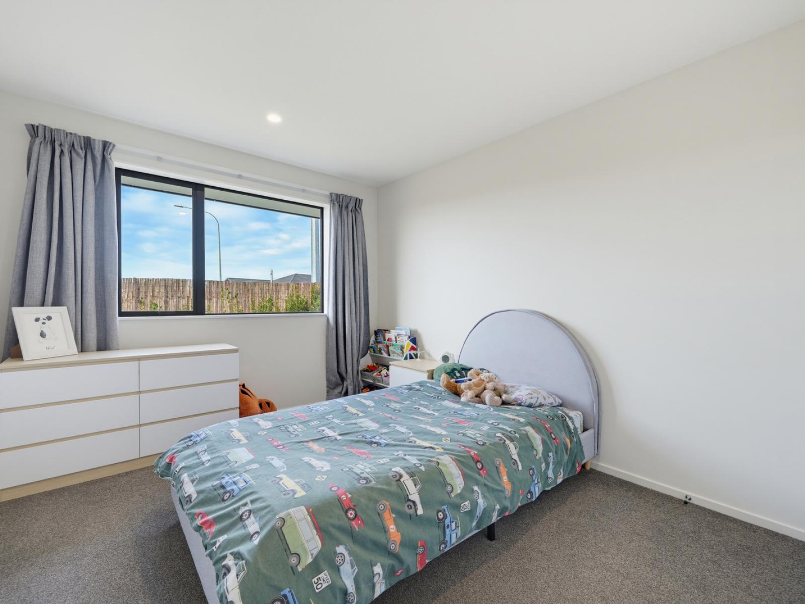 21 Quinn Crescent, Woodend