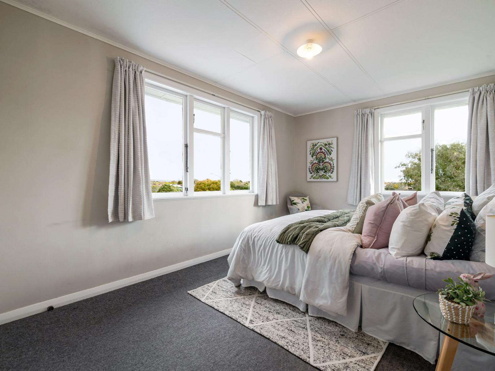 55 Upham Terrace, Roslyn