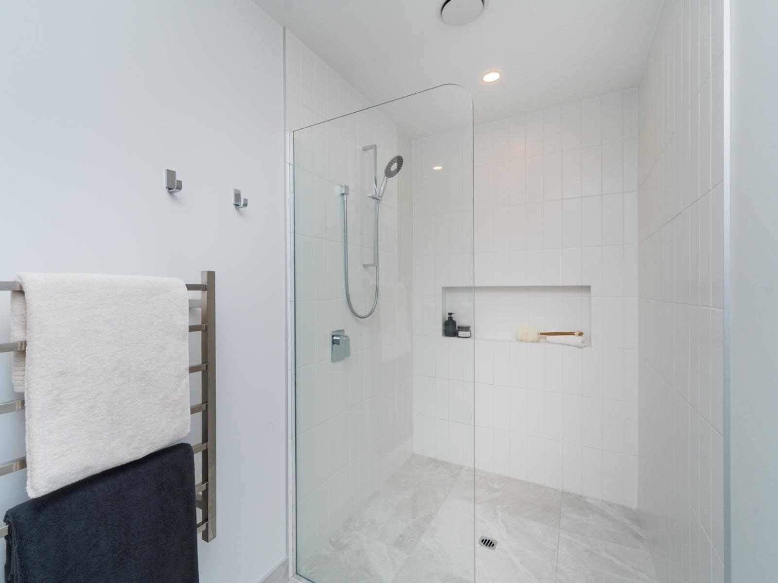 2 Seddon Street, Takaro