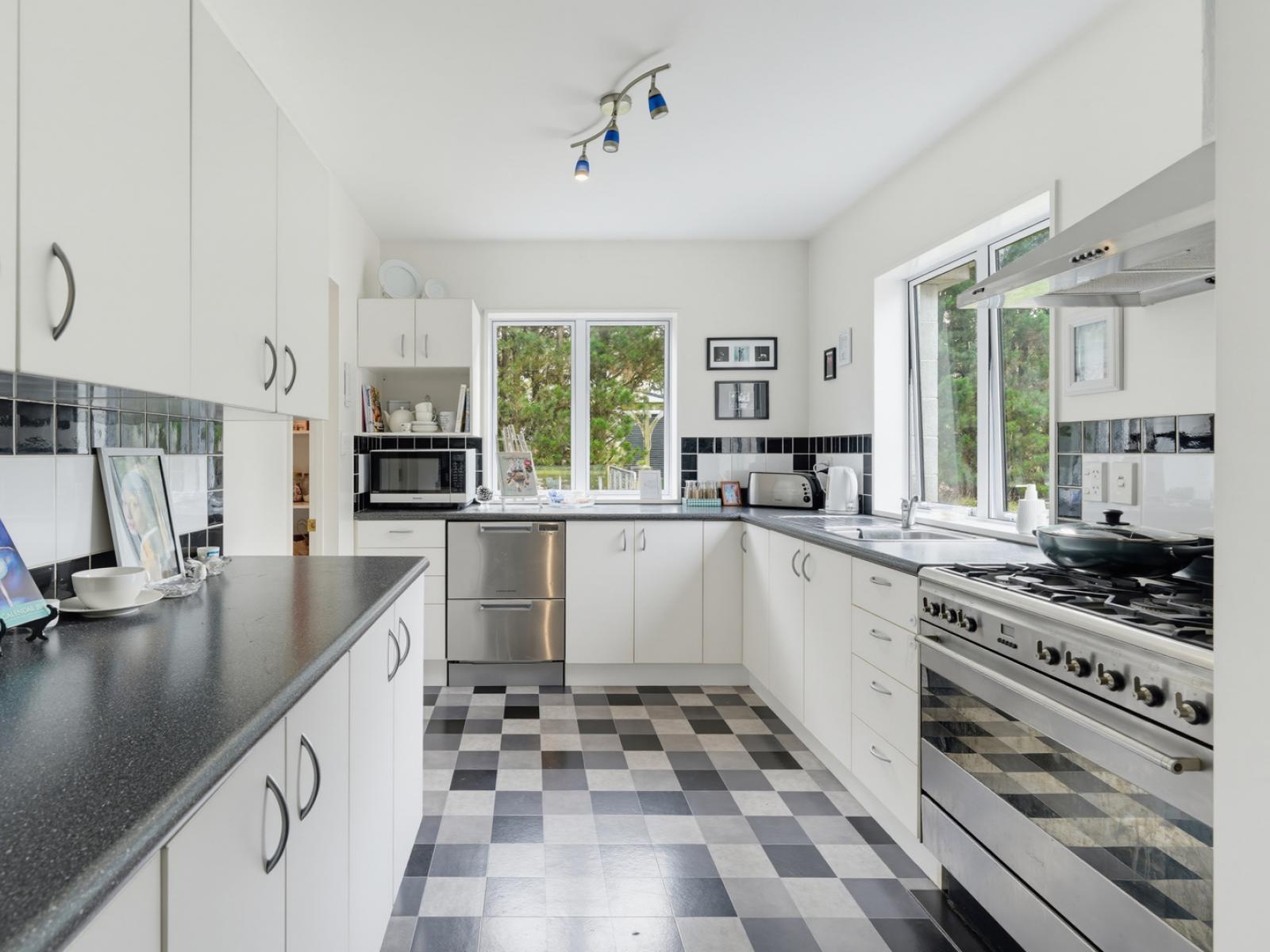 195 Wards Road, Swannanoa