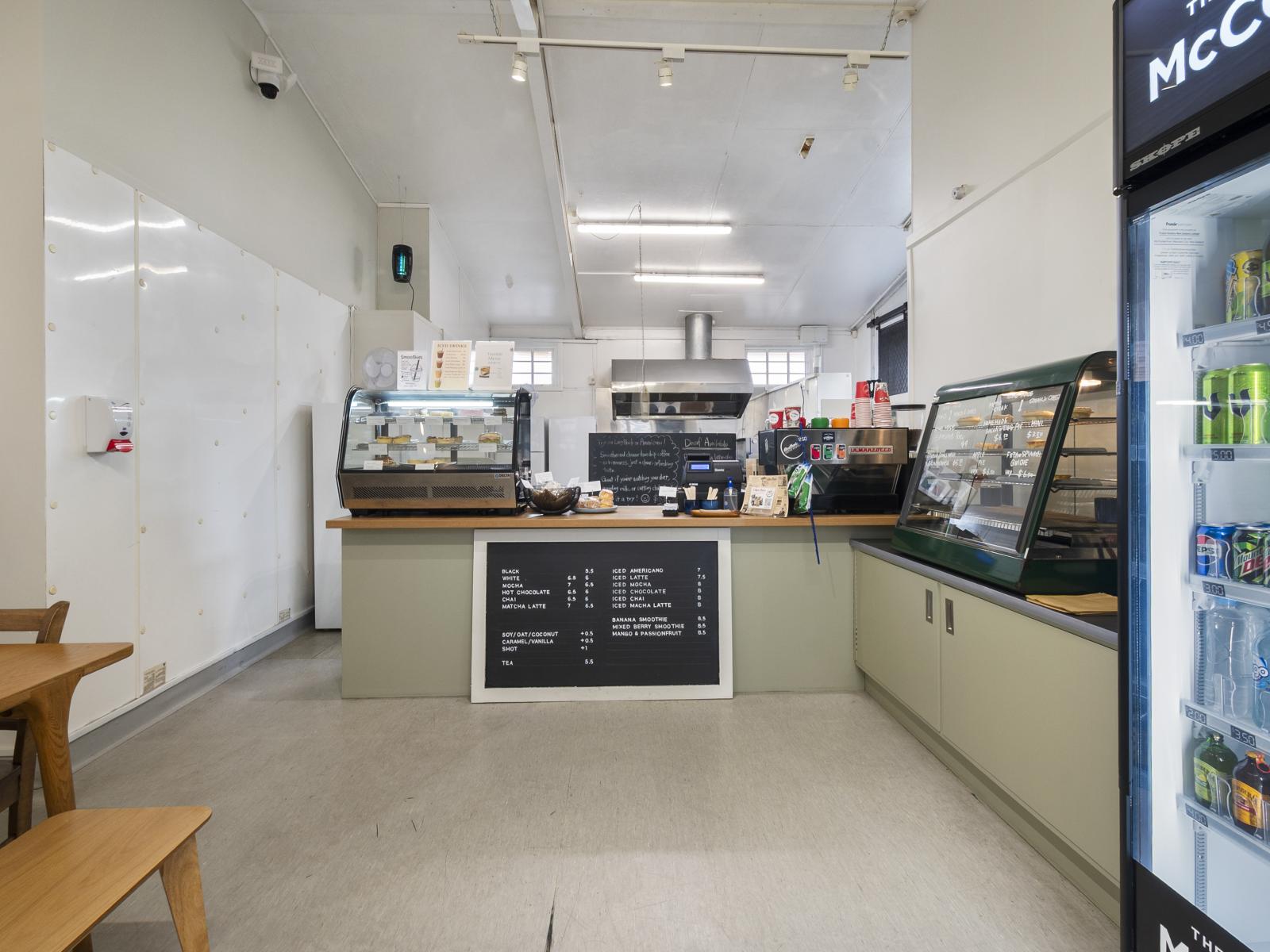 Unit 1, 889 Main Street, Roslyn