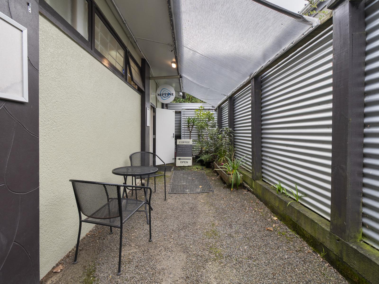 Unit 1, 889 Main Street, Roslyn