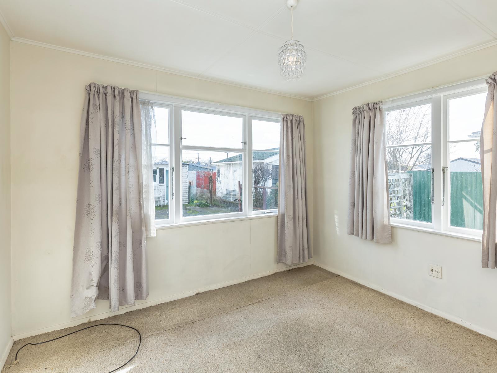 9 Jones Place, Masterton