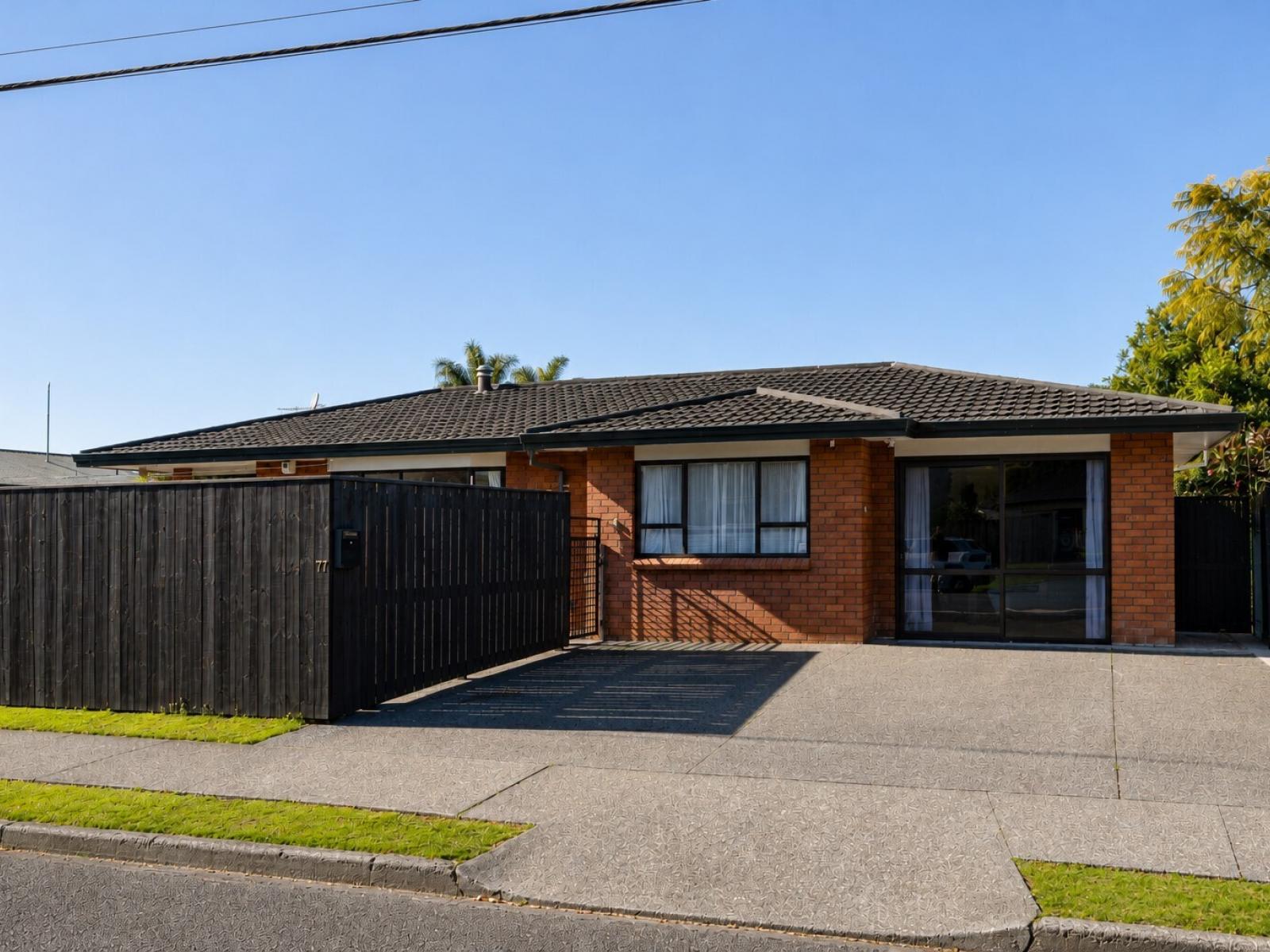 77 Avondale Road, Taradale