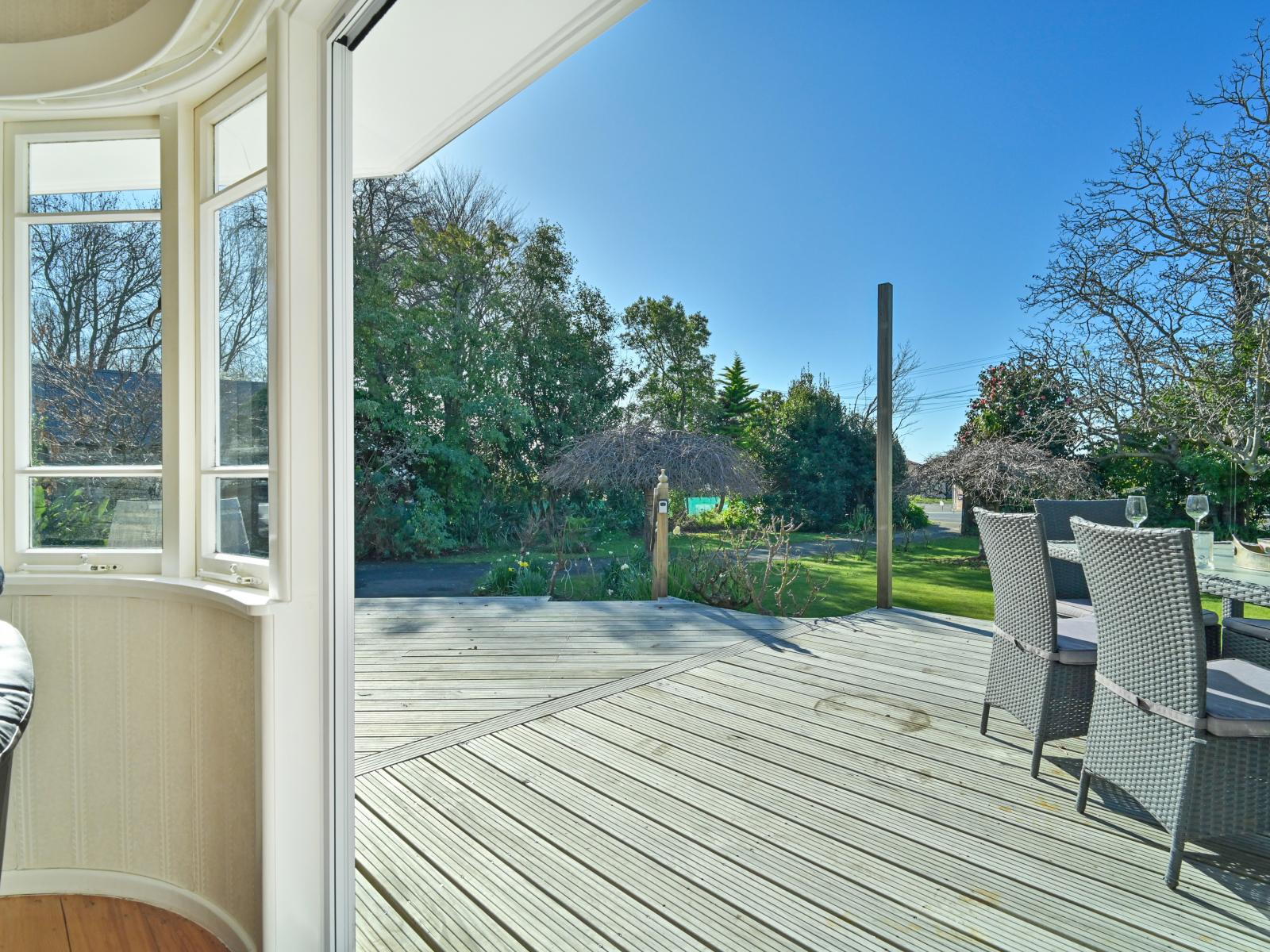 112 Lyndhurst Road, Frimley