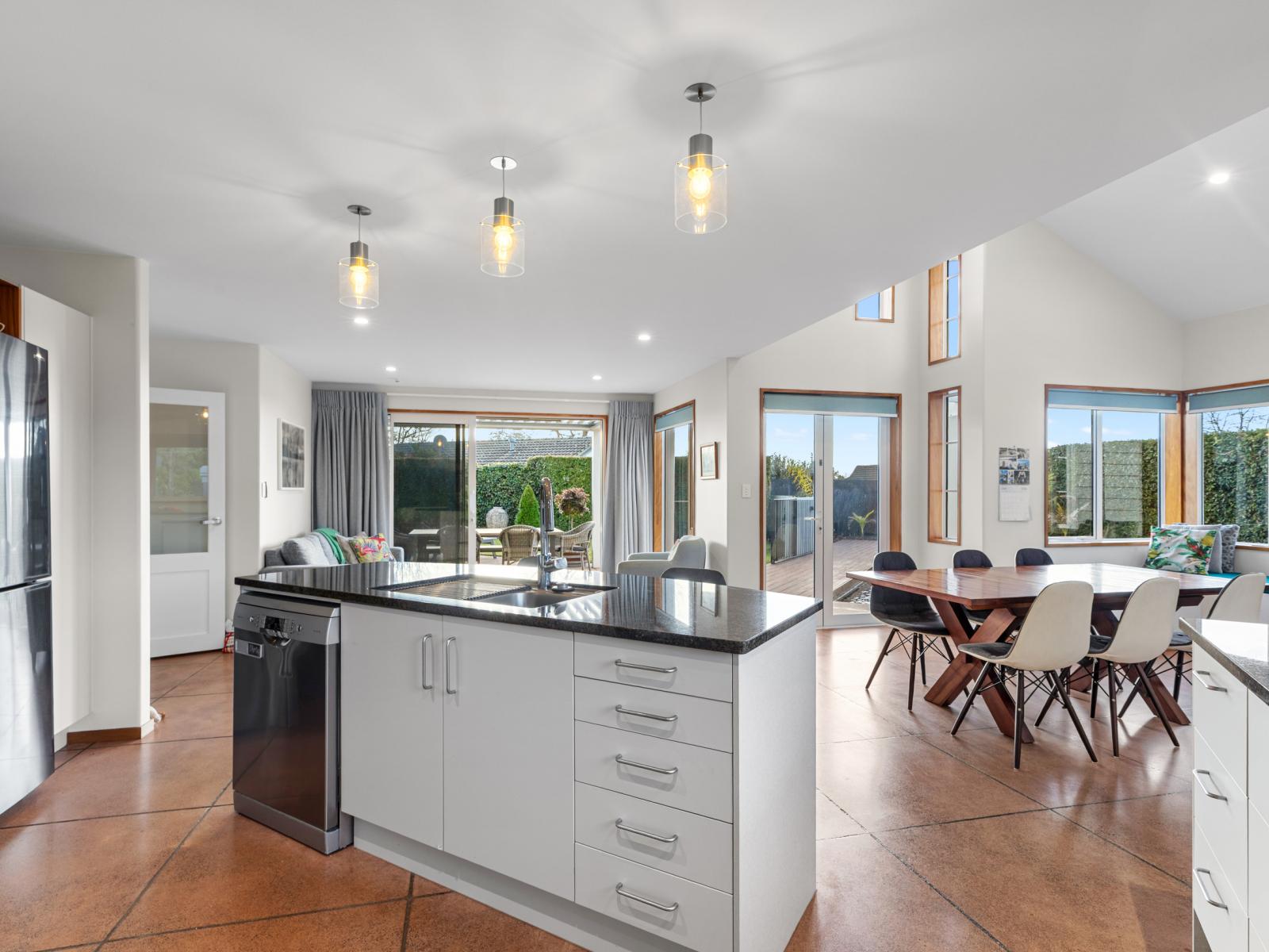 15 Sissinghurst Court, Bethlehem