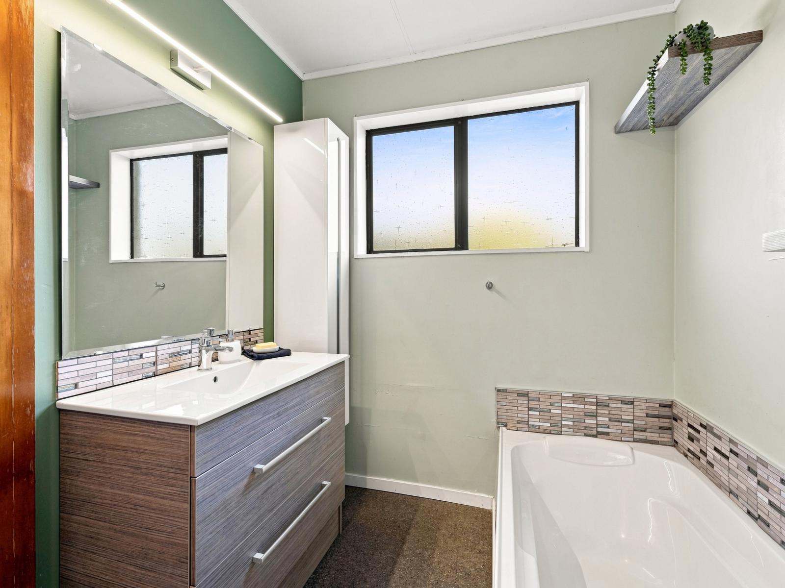 2/44 Raine Street, Whanganui East
