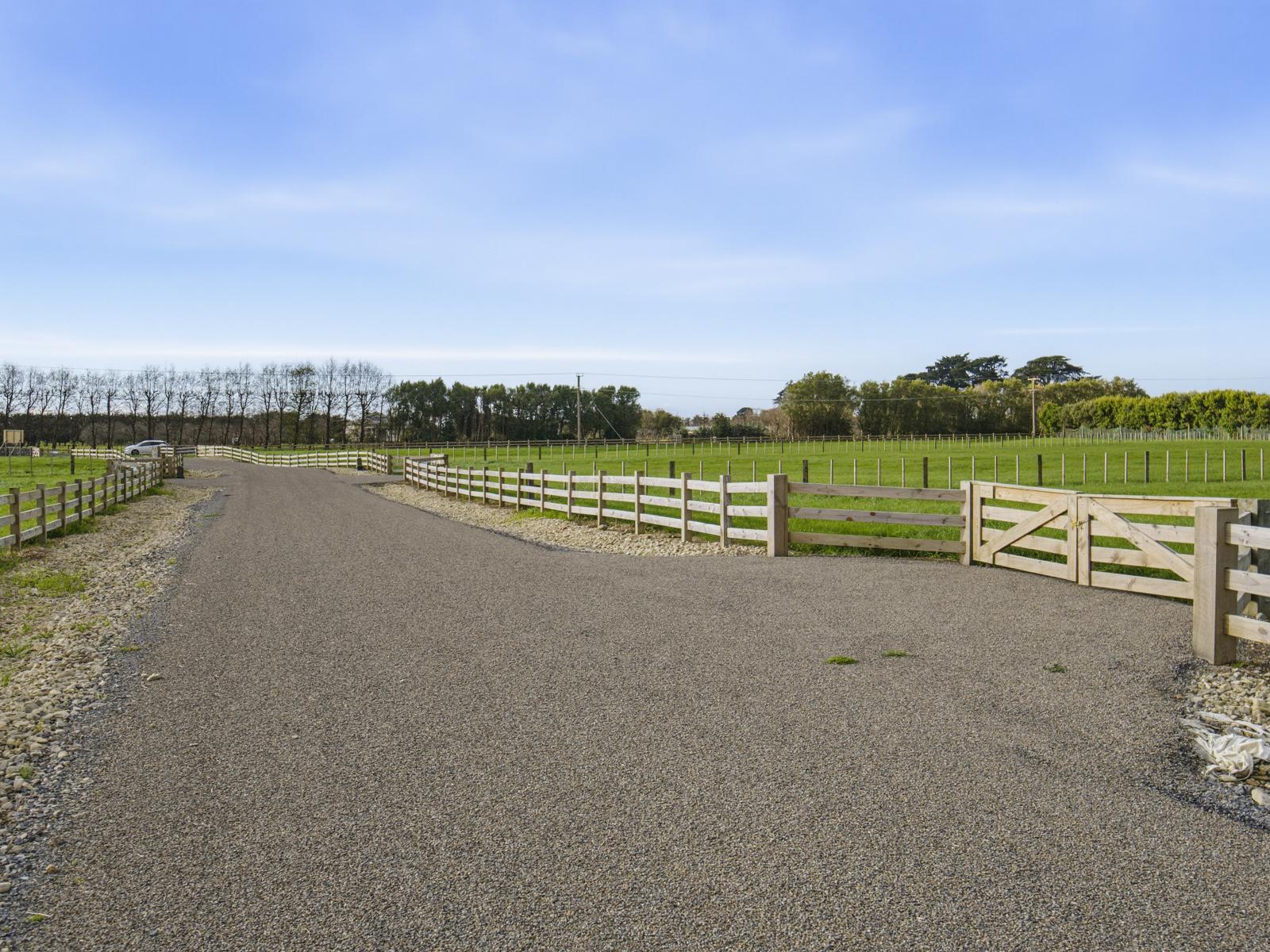 223 Kuku Beach Road and James Farm Lane, Levin
