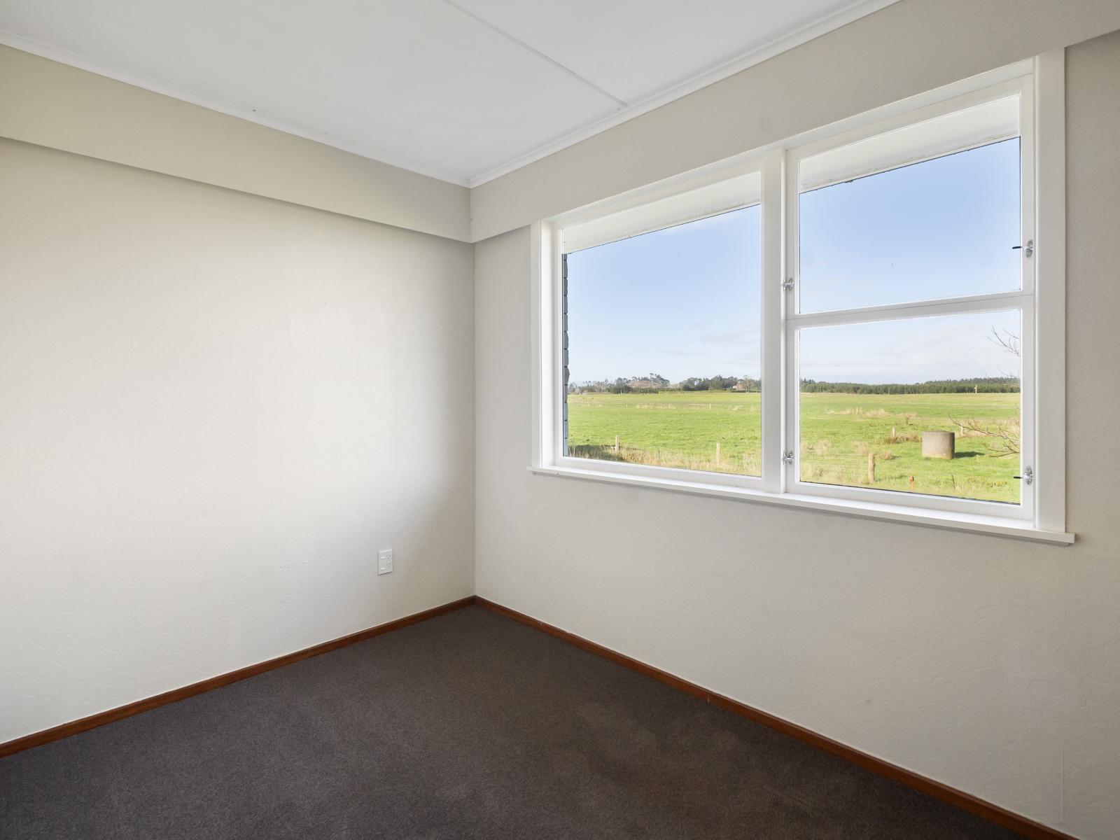 1440 State Highway 1, Glen Oroua