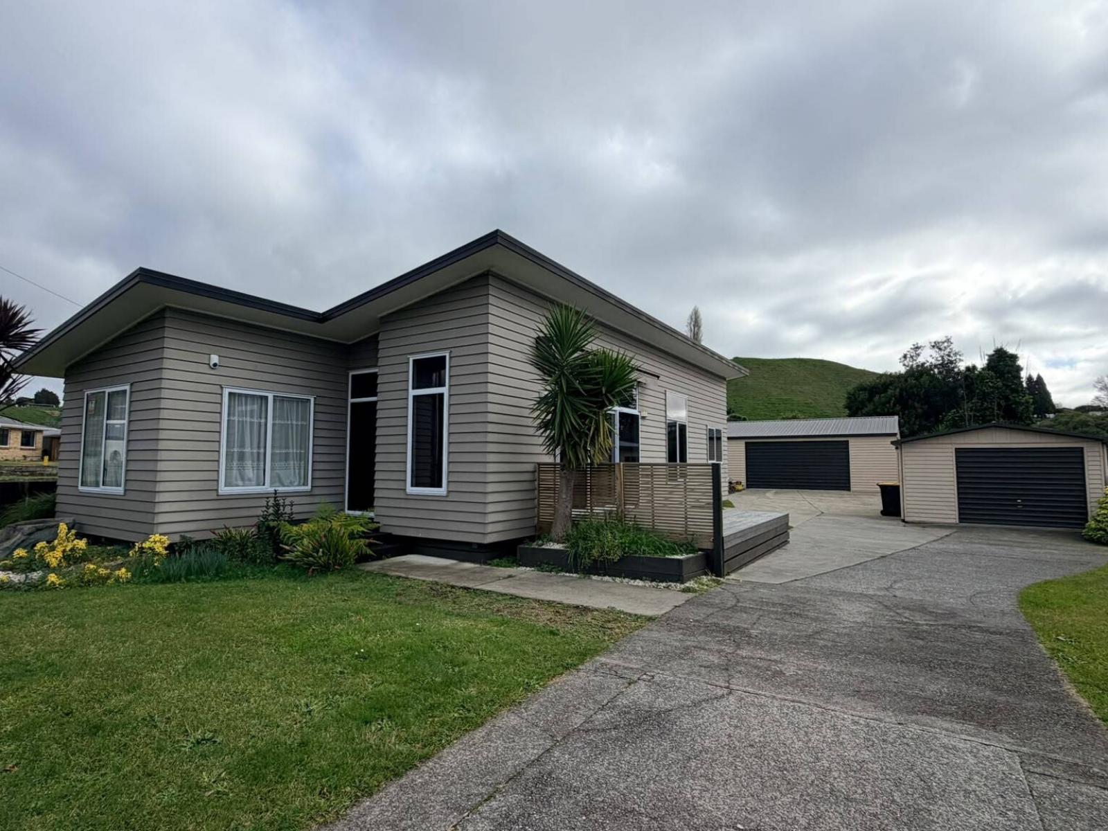 6 Church Street, Tirau