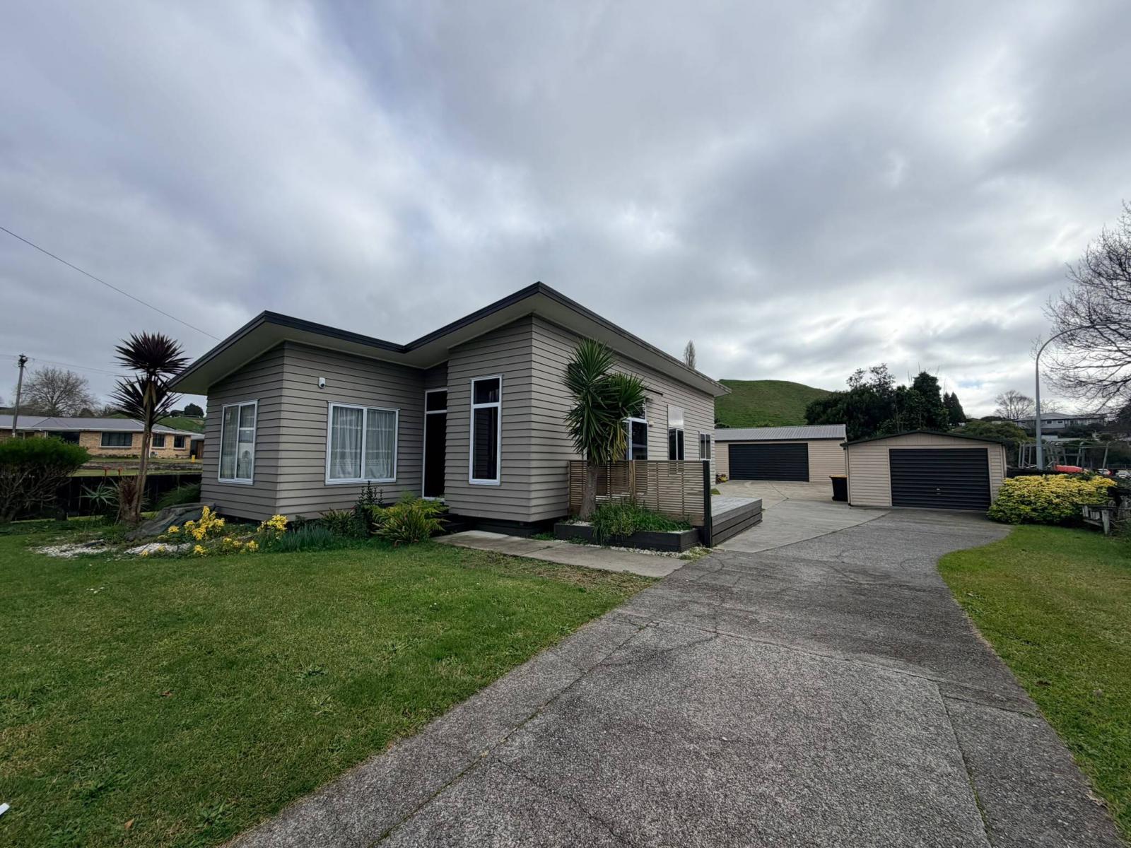 6 Church Street, Tirau