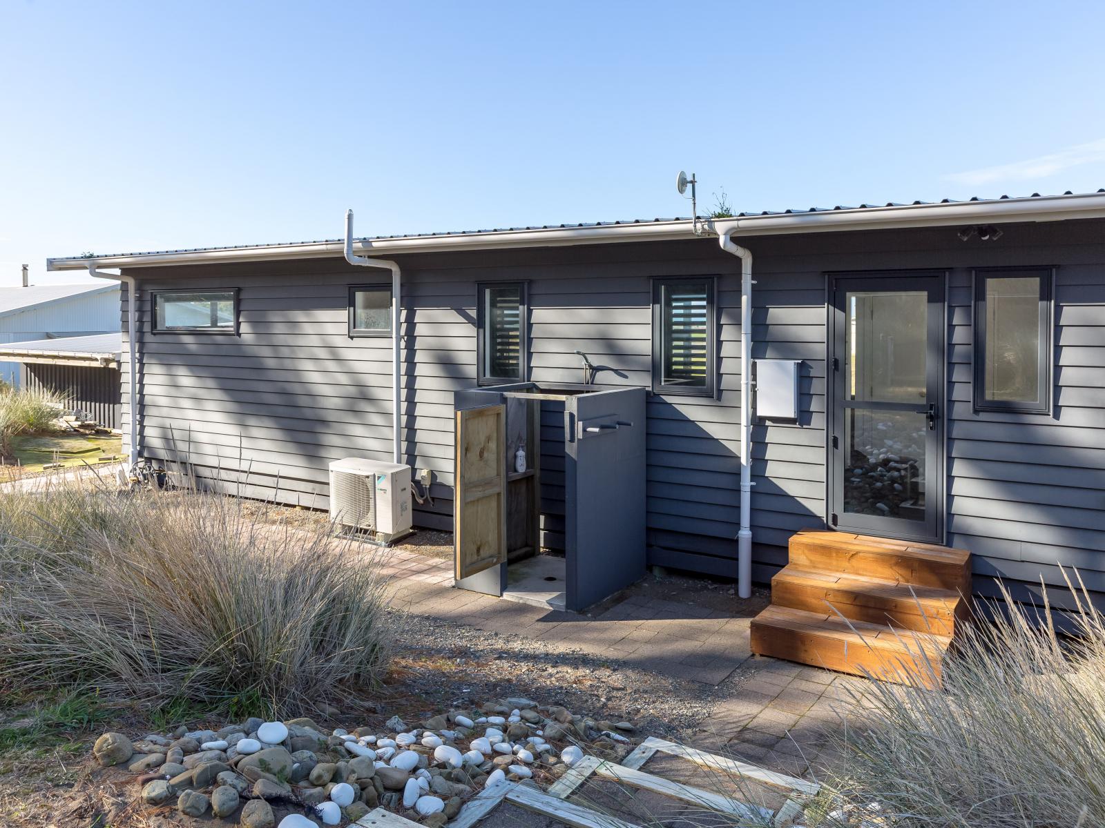 9 Puk Lane, Flat Point