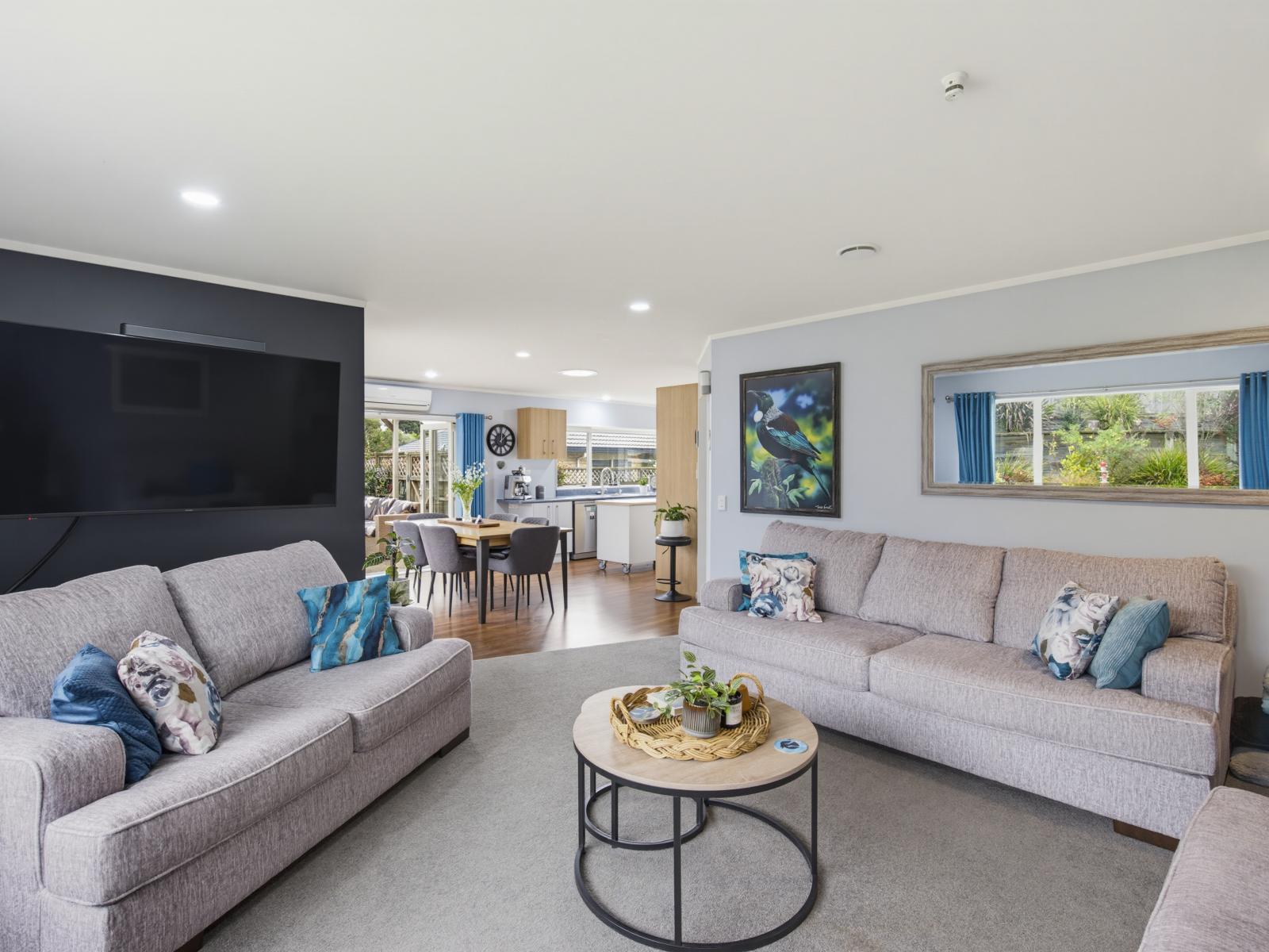 19 Villa Grove, Paraparaumu