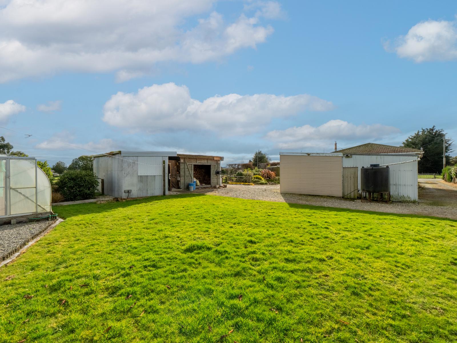 5 and 11 Tutors Lane, Brydone