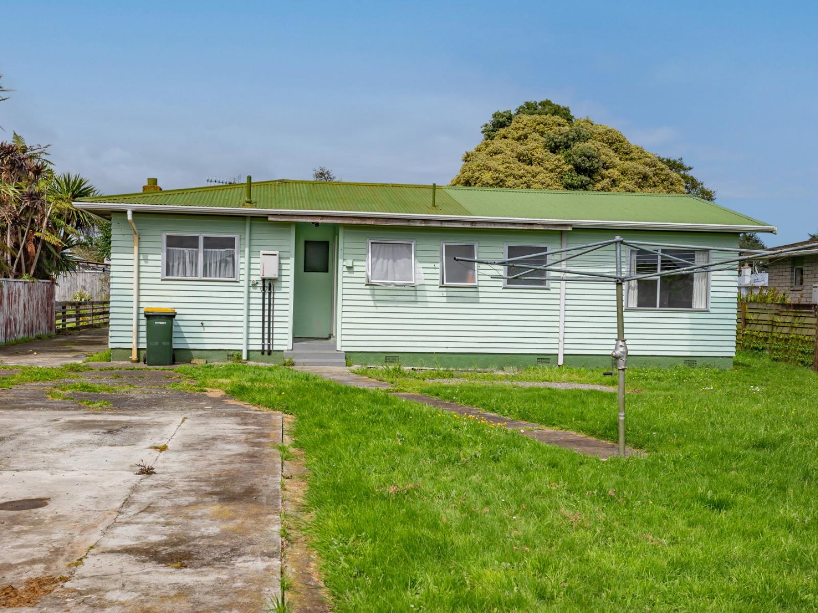 23 Stirling Street, Levin