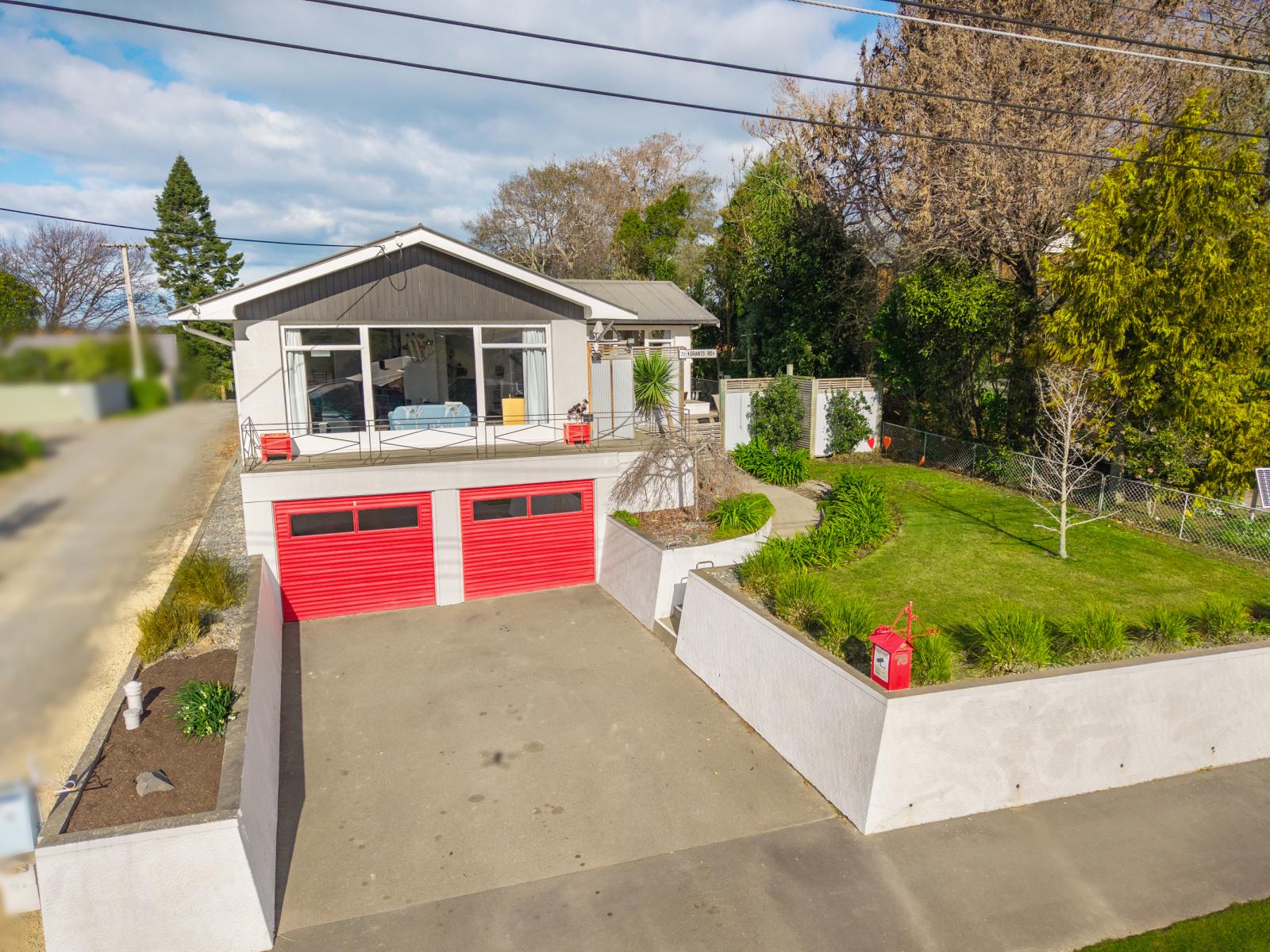 78 Grants Road, Marchwiel