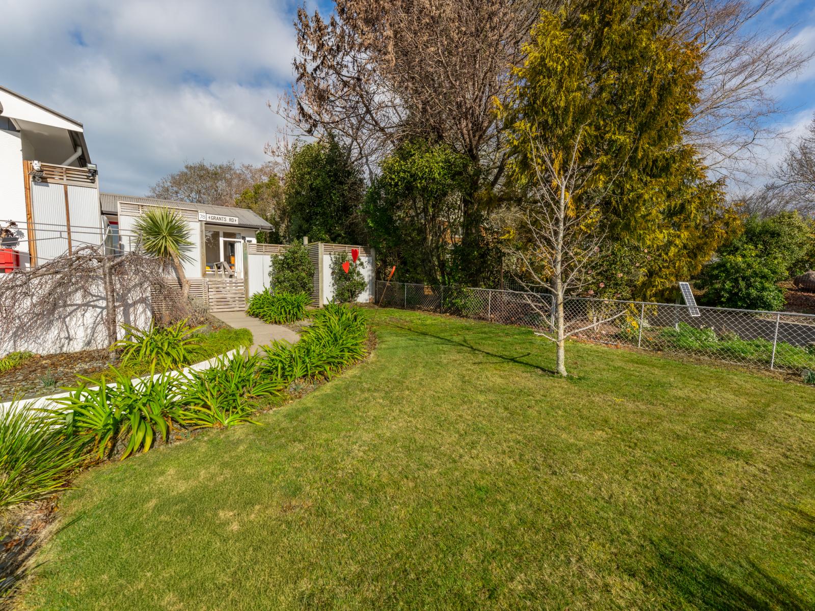 78 Grants Road, Marchwiel