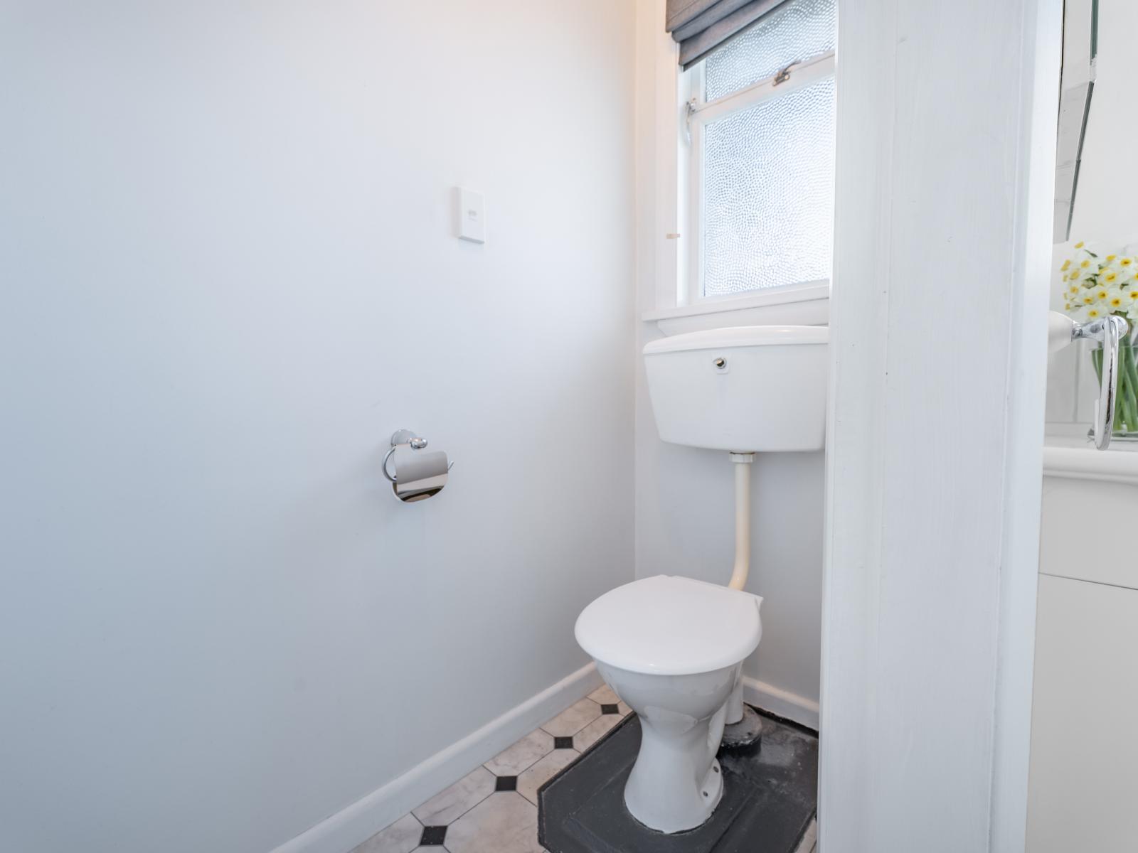 78 Grants Road, Marchwiel