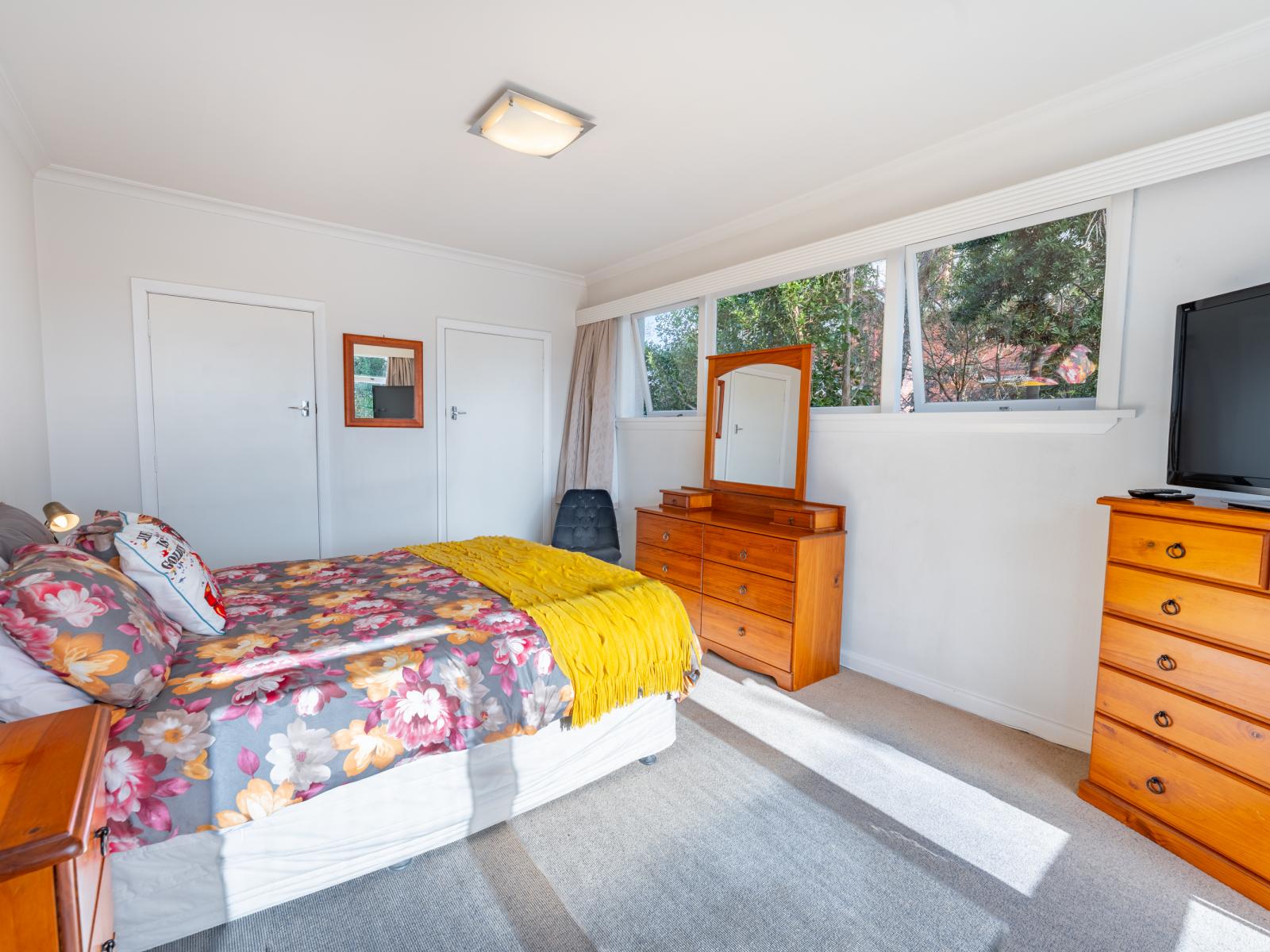 78 Grants Road, Marchwiel