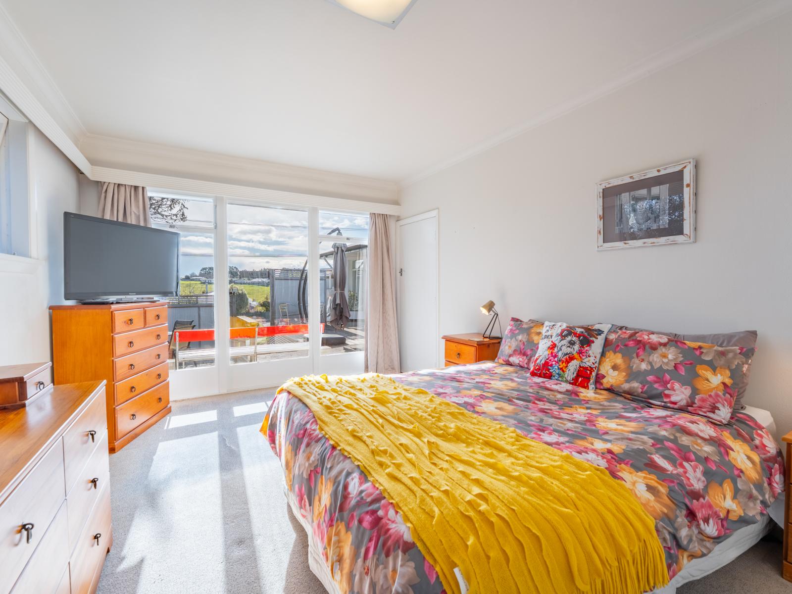 78 Grants Road, Marchwiel