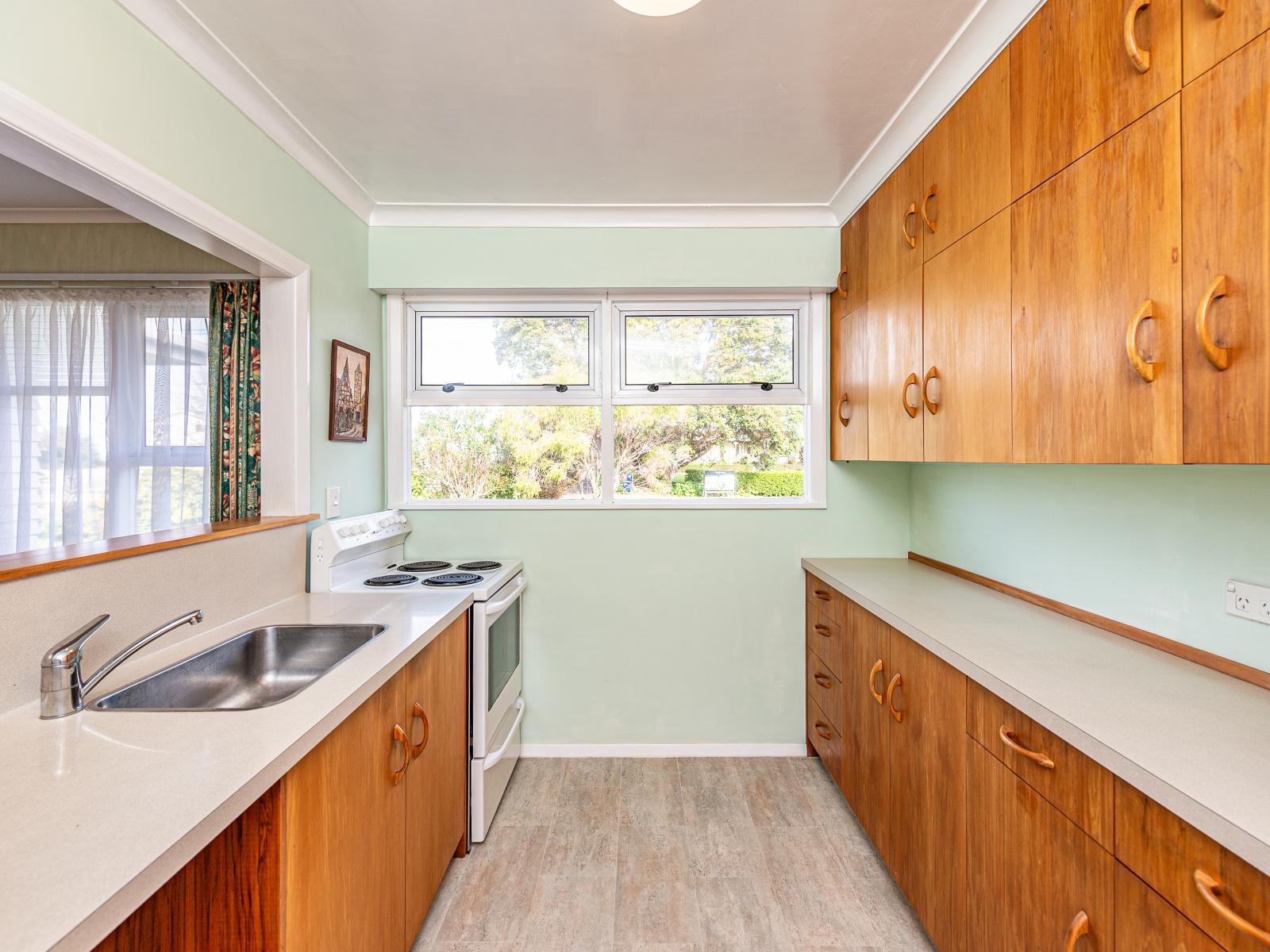 186 Great North Road, Otamatea