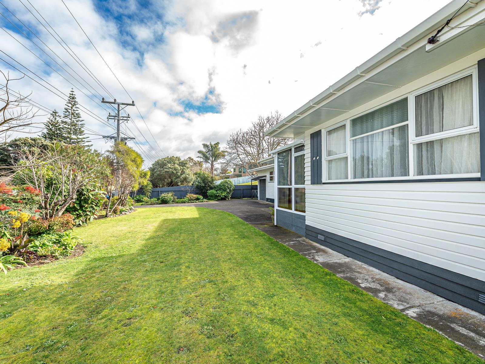 186 Great North Road, Otamatea
