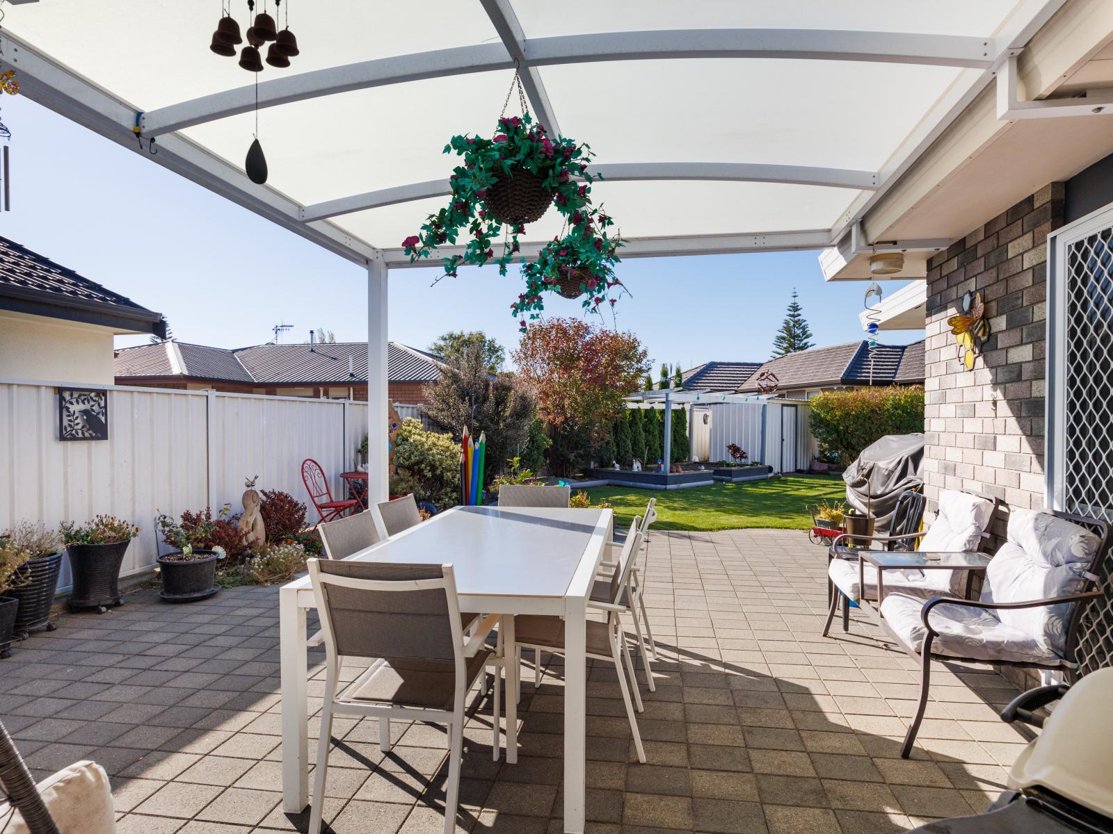 12 Lancewood Lane, Roslyn