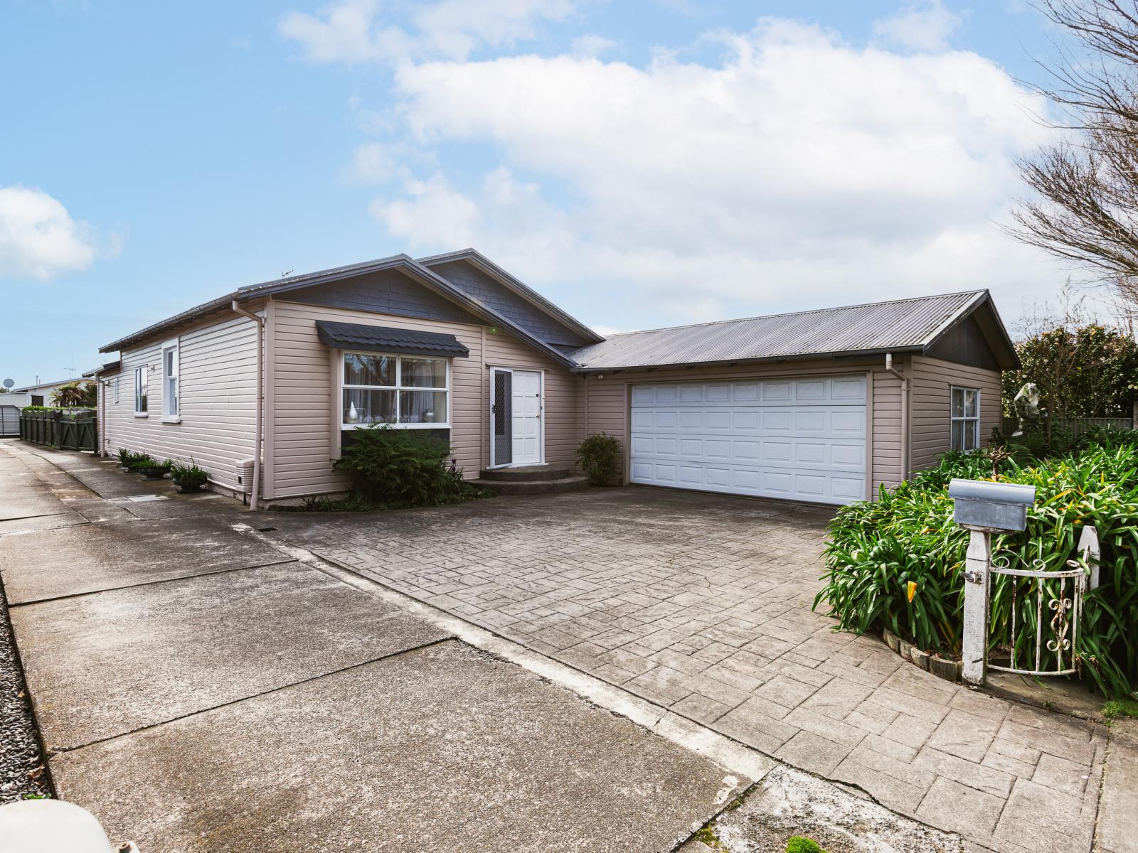 808 Sylvan Road, Parkvale