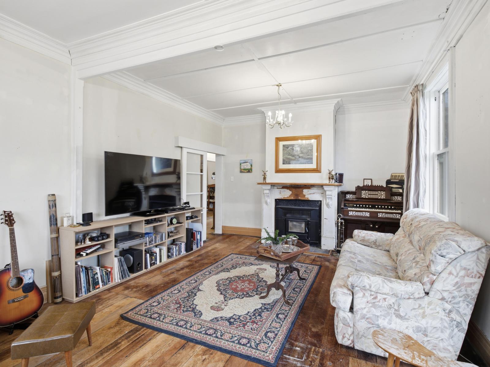 11A Russell Street, Marton