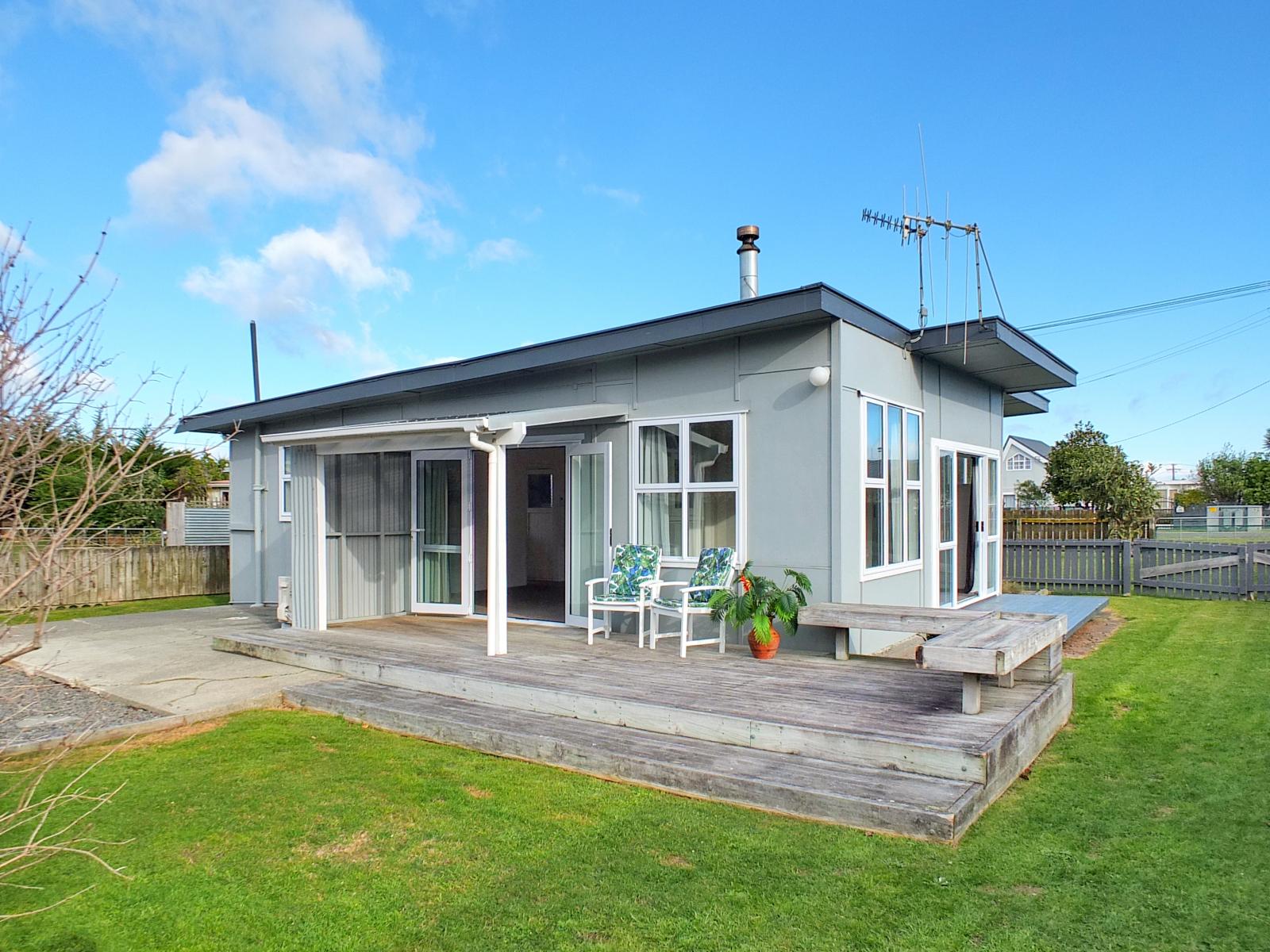 27 Roore Street, Foxton Beach
