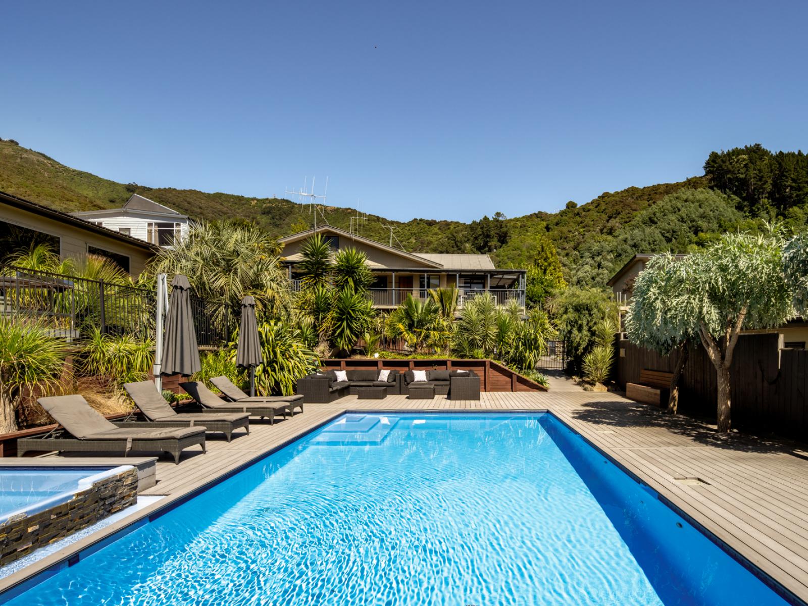 50 Main Road, Havelock
