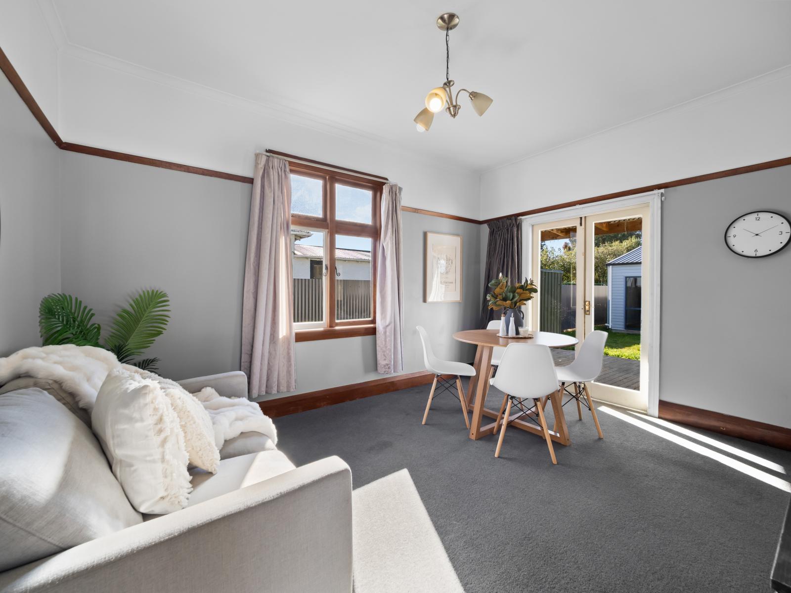 301 Tancred Street, Hampstead