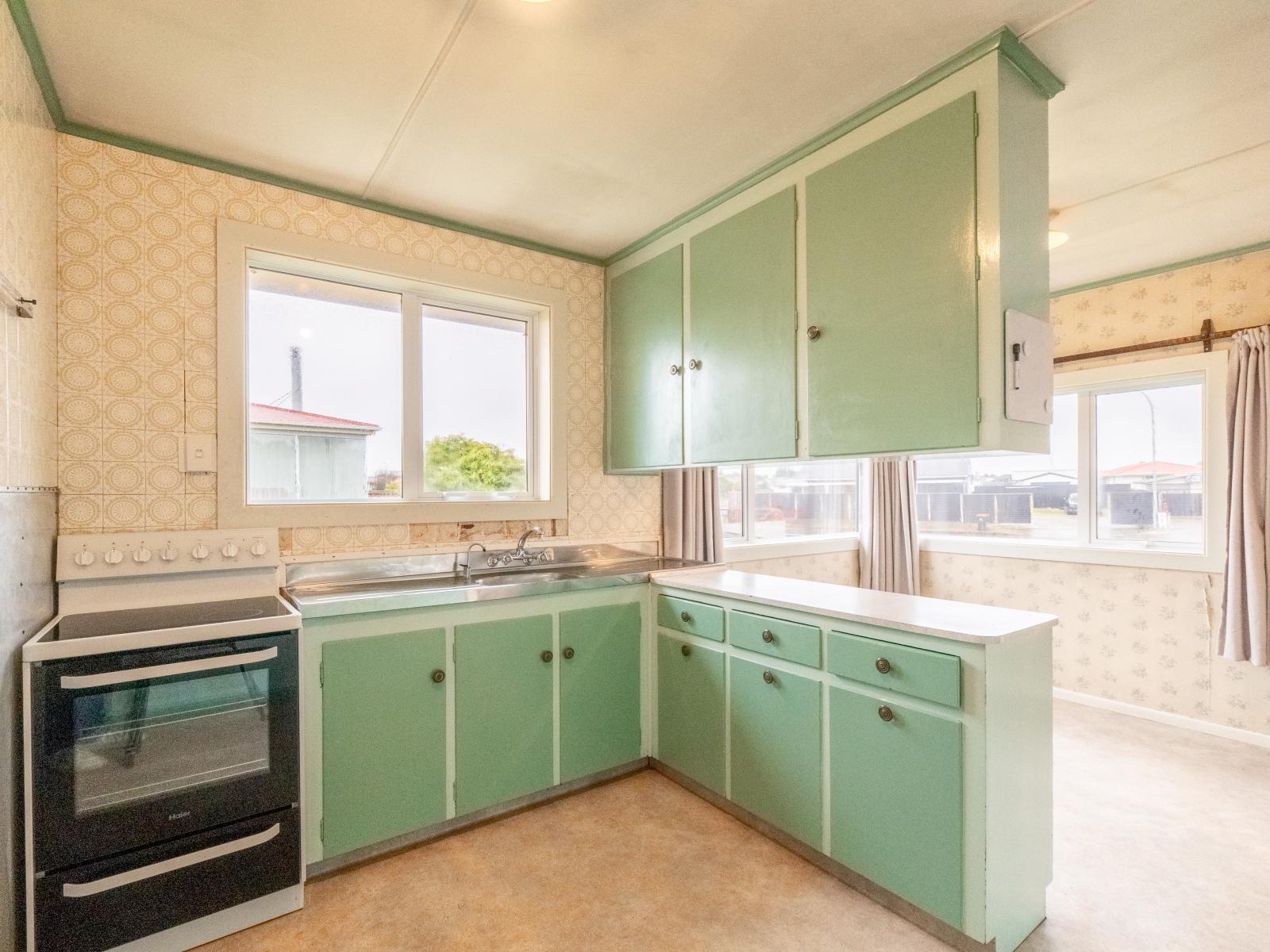 3 Paisley Court, Kew