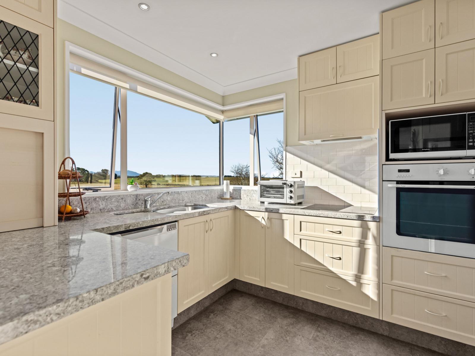 426 Earlys Road, Cust