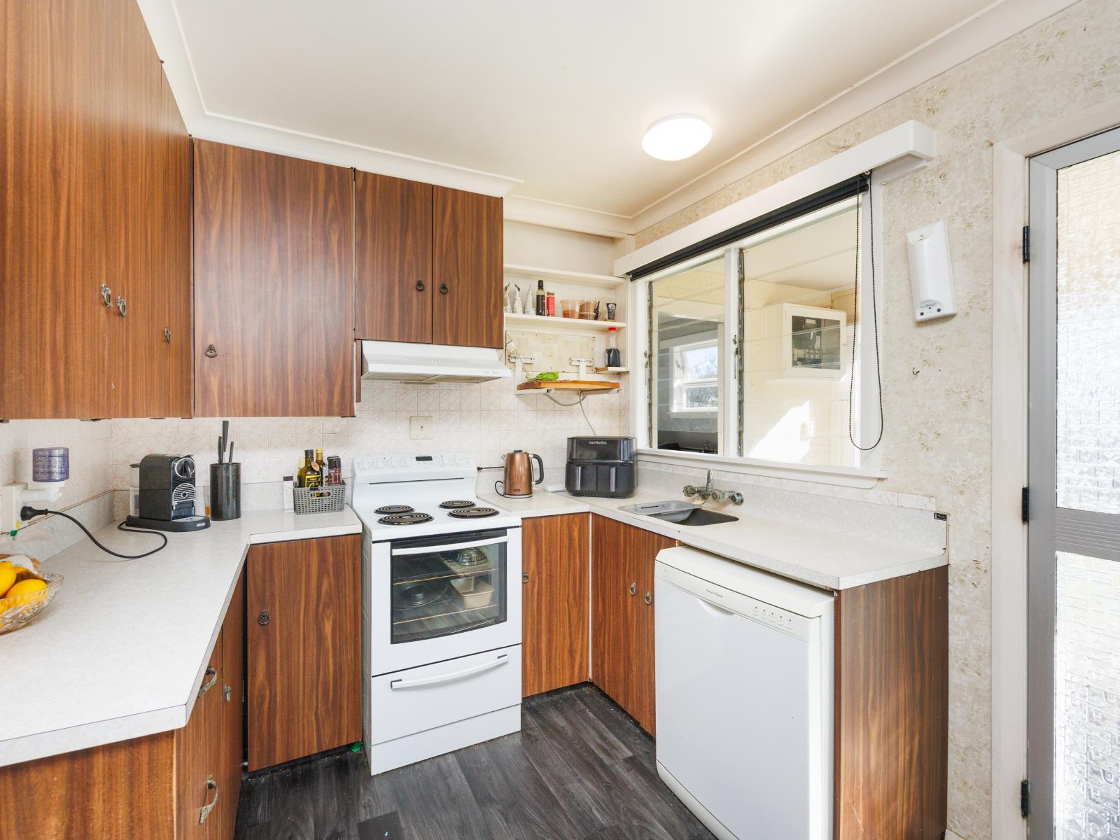 24 Kent Crescent, Awapuni