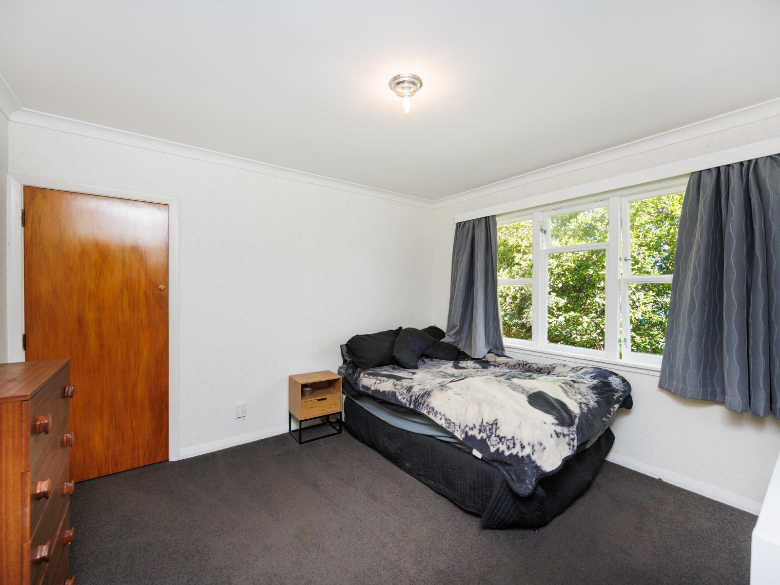 24 Kent Crescent, Awapuni