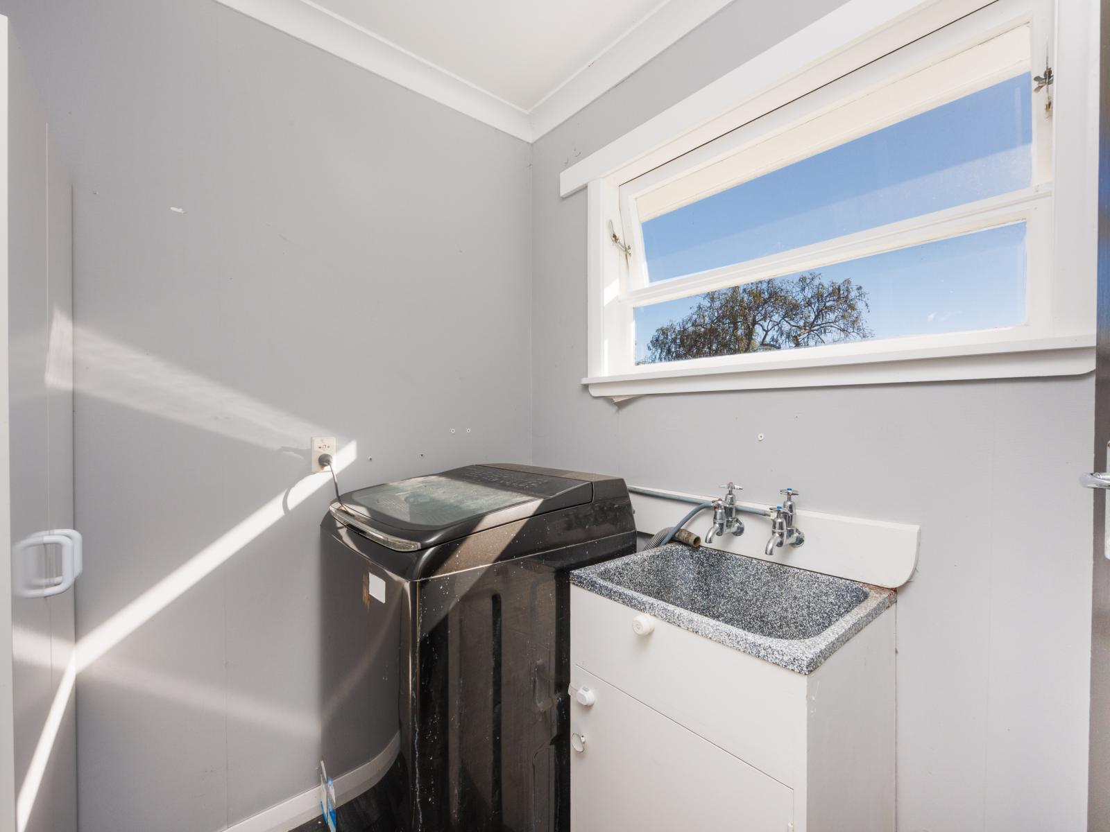 24 Kent Crescent, Awapuni