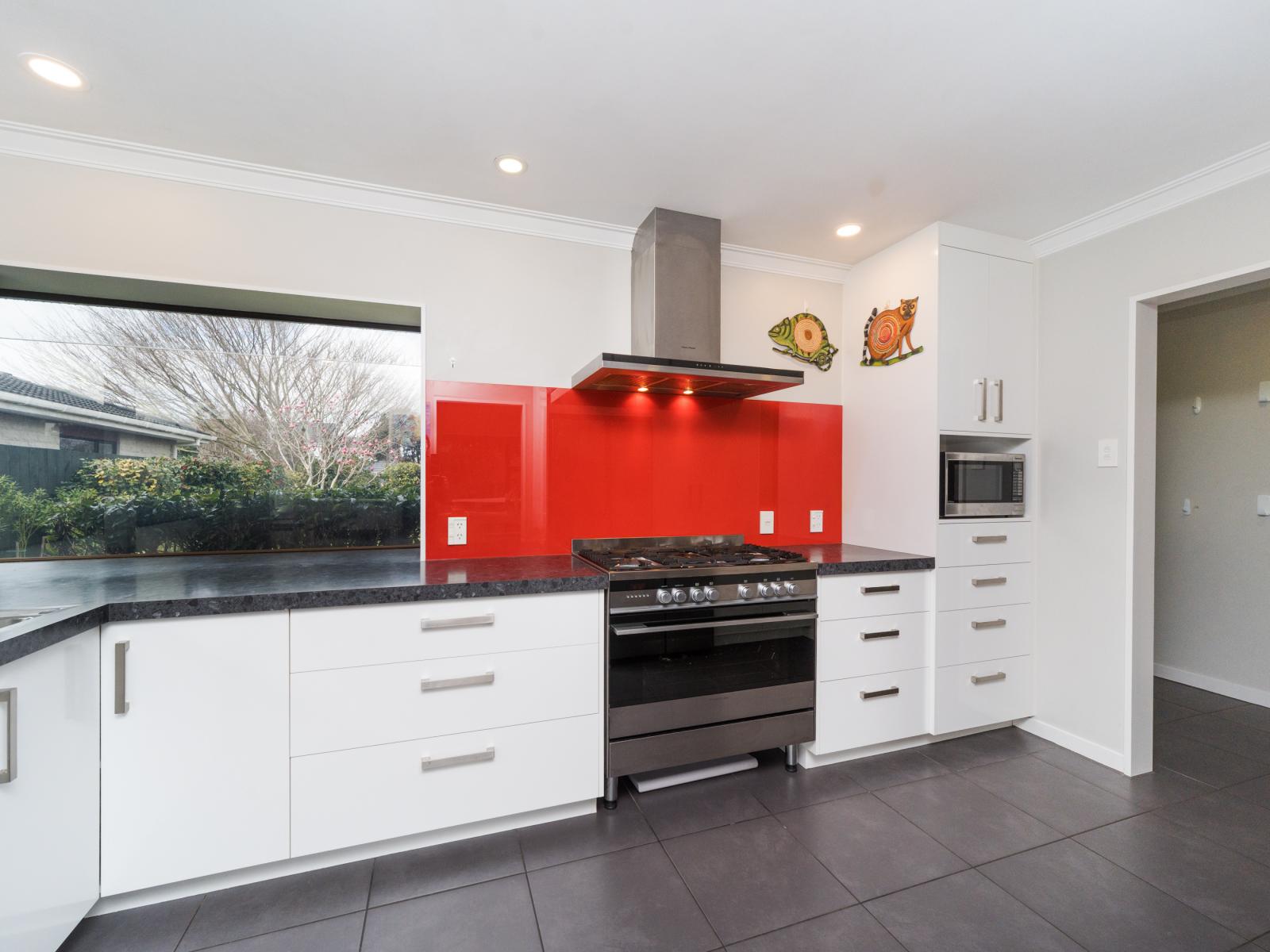 108 John F Kennedy Drive, Milson