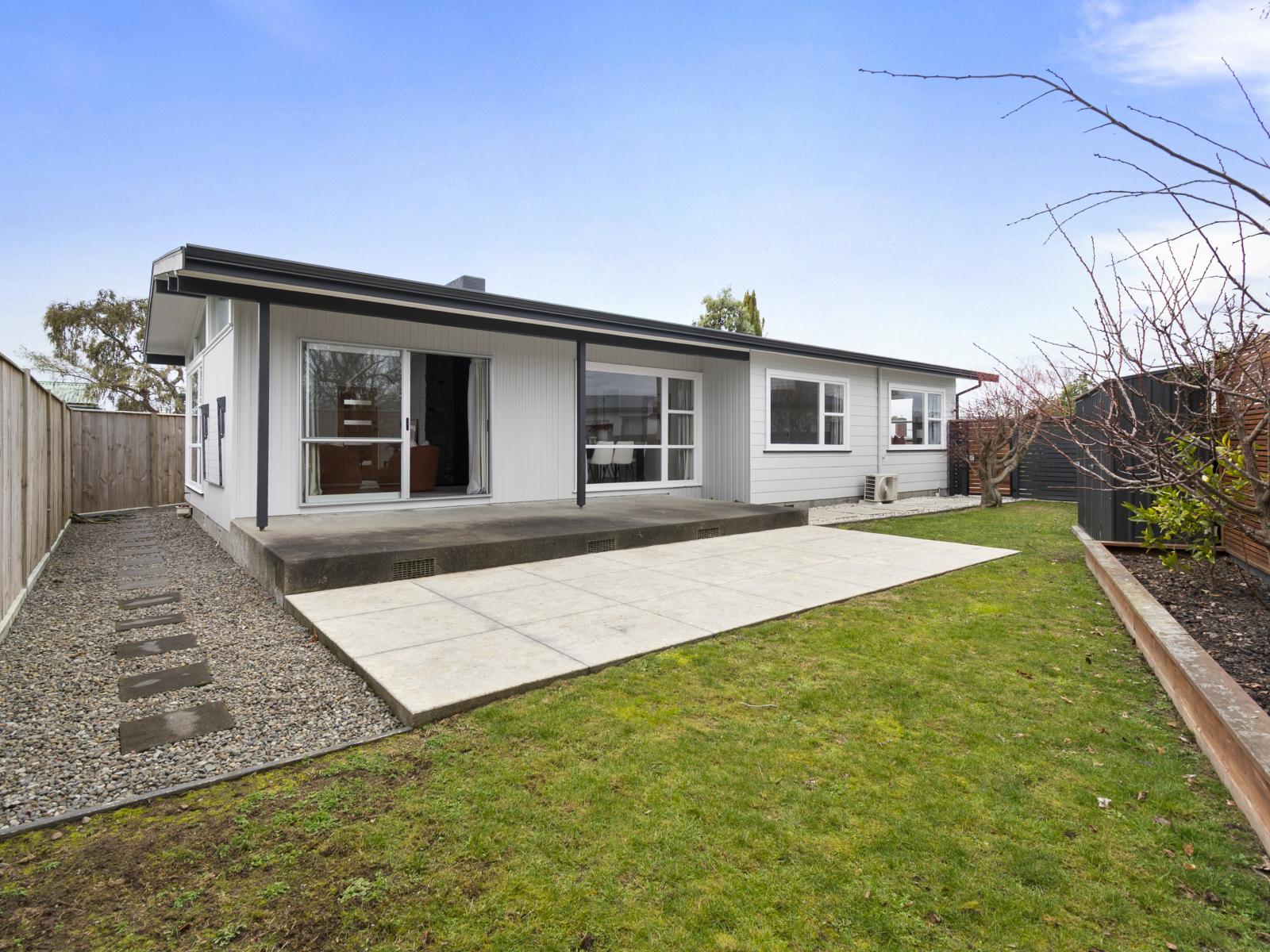 9 Abraham Crescent, Milson