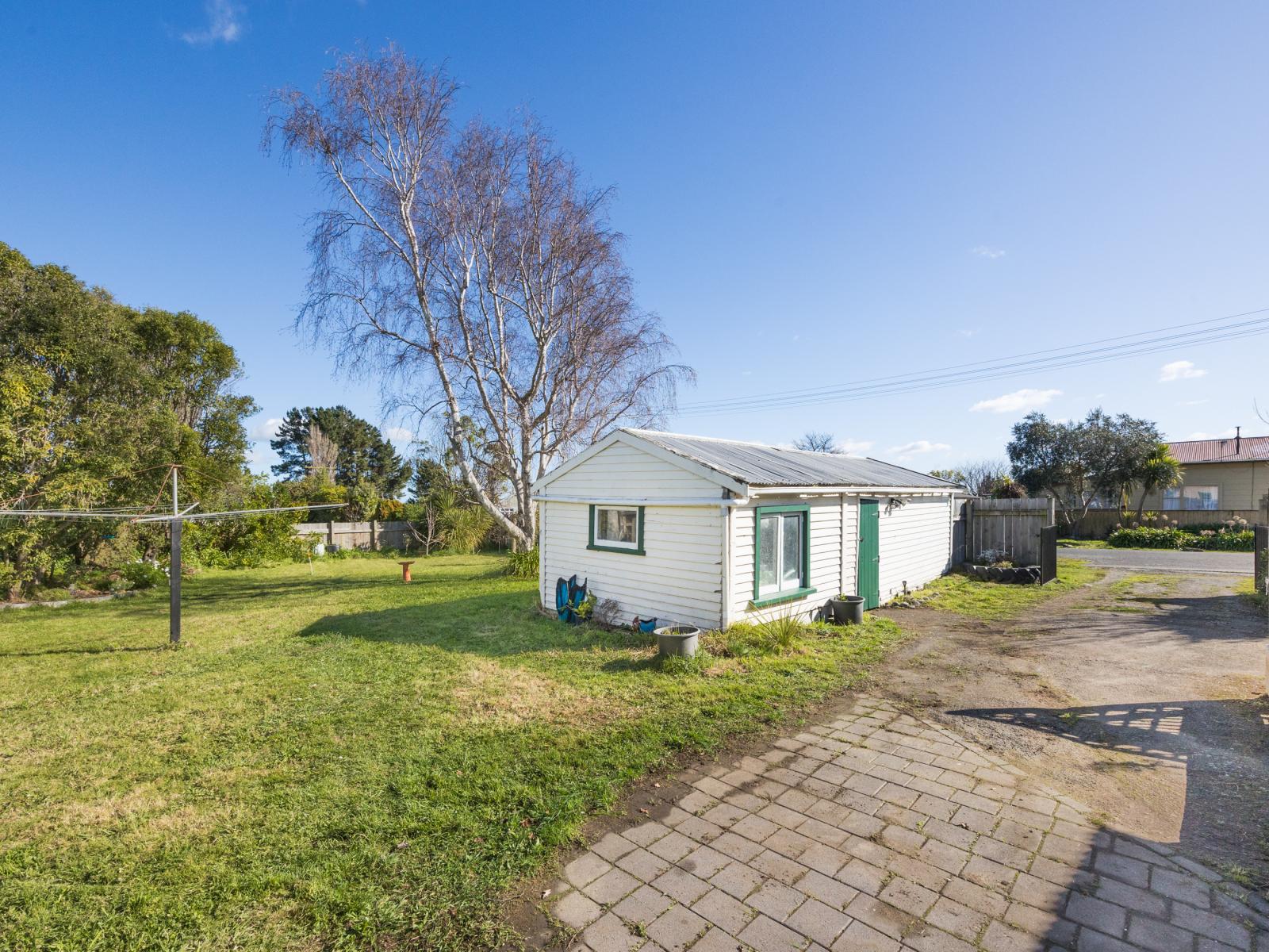 8 Dundas Road, Sanson