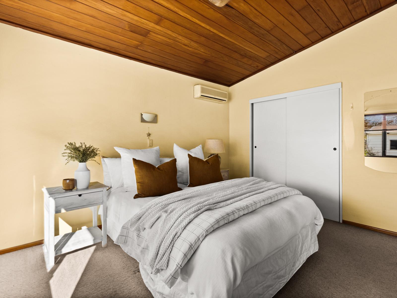 18 Petane Road, Bay View