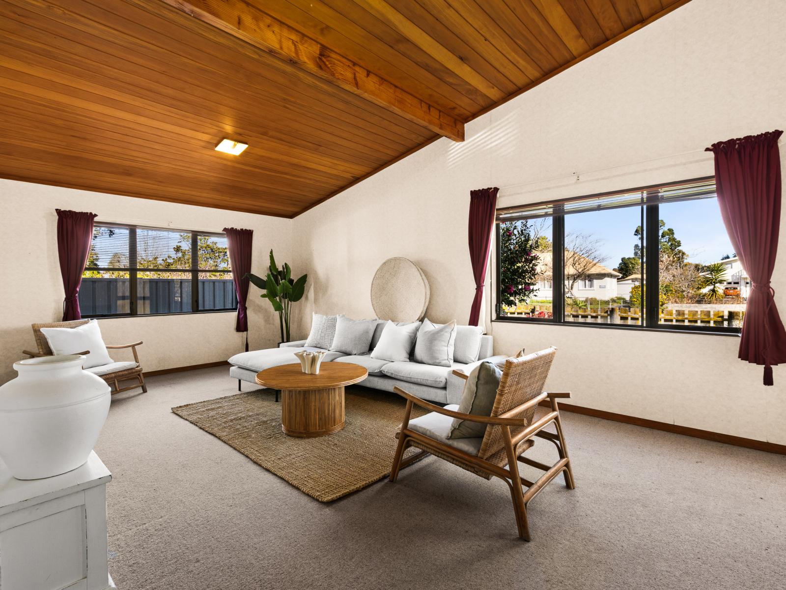 18 Petane Road, Bay View