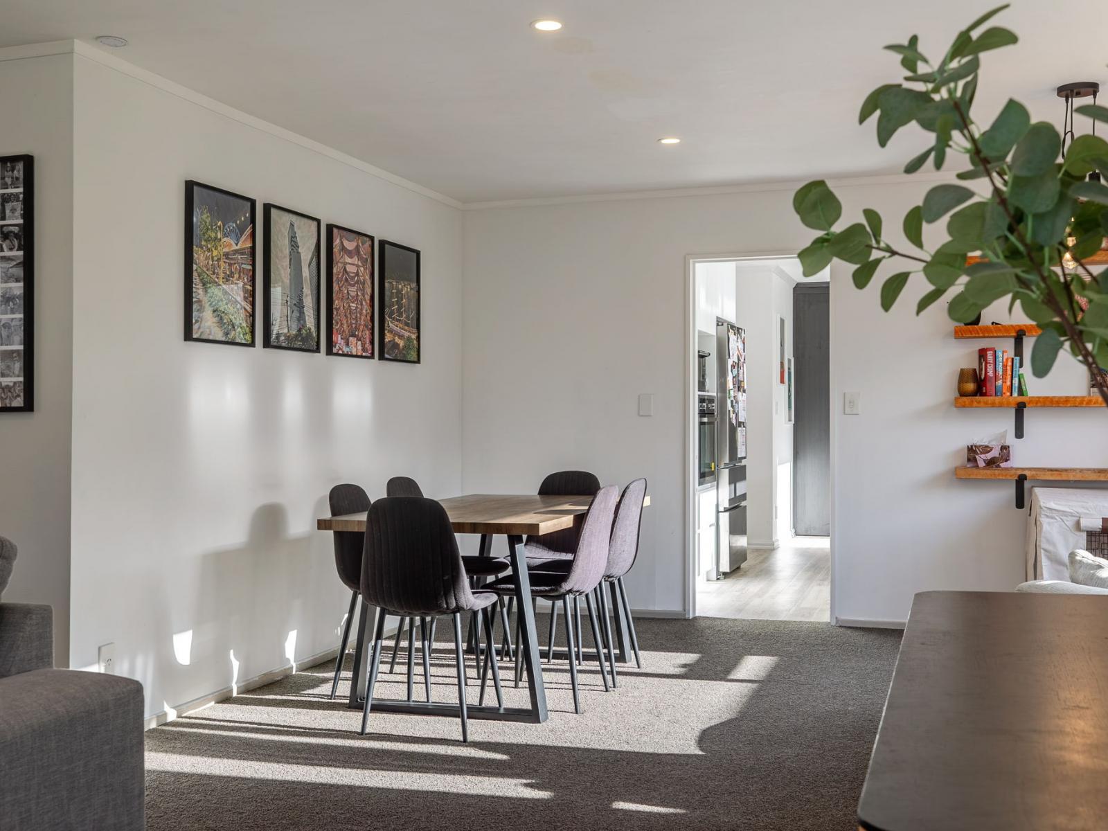 422a Botanical Road, West End