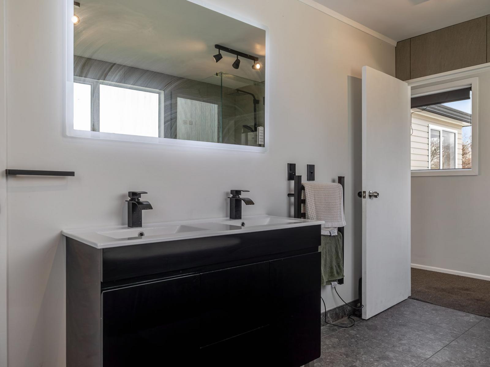 422a Botanical Road, West End
